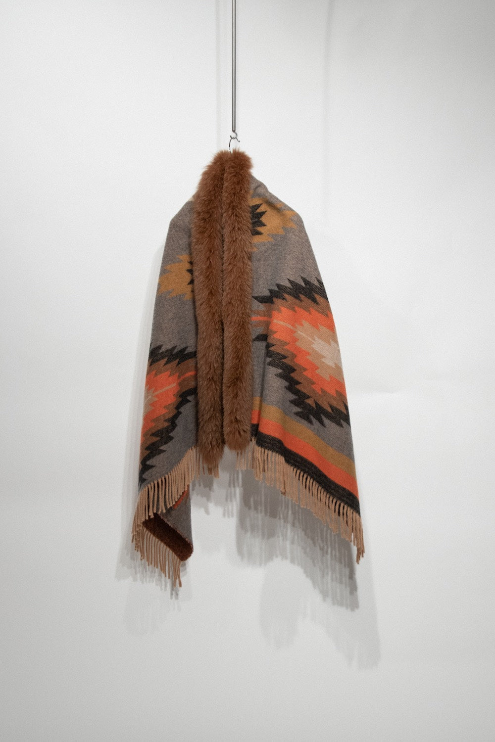 PONCHO ÉTNICO DE LANA DE BAZAR DELUXE