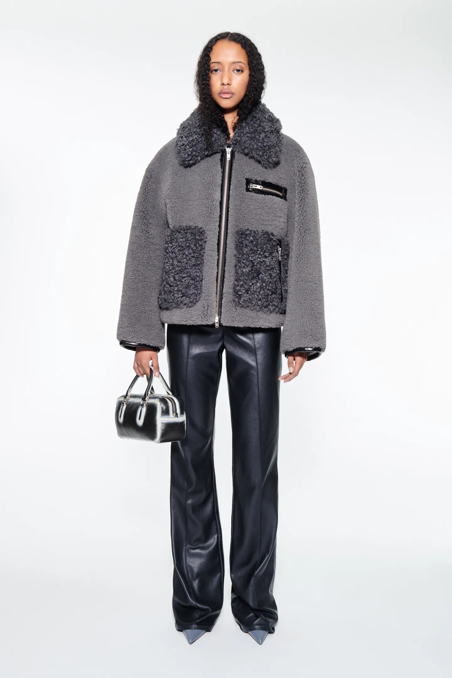 JAQUETA DE PELL SINTÈTICA RIZADA DE STAND STUDIO