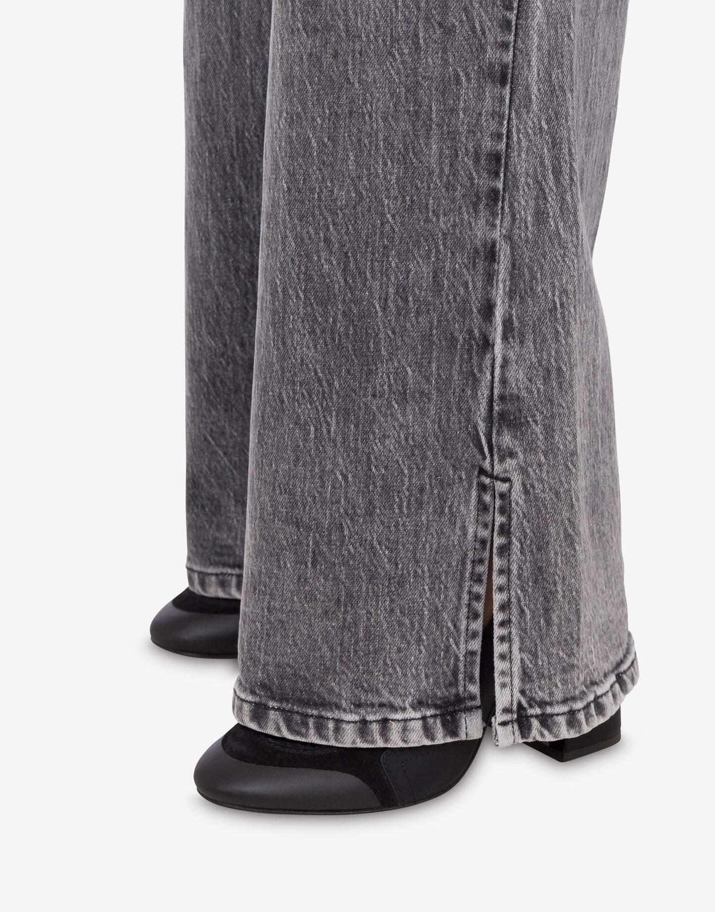 PANTALONES ACAMPANADOS DENIM GRISES DE MOSCHINO JEANS