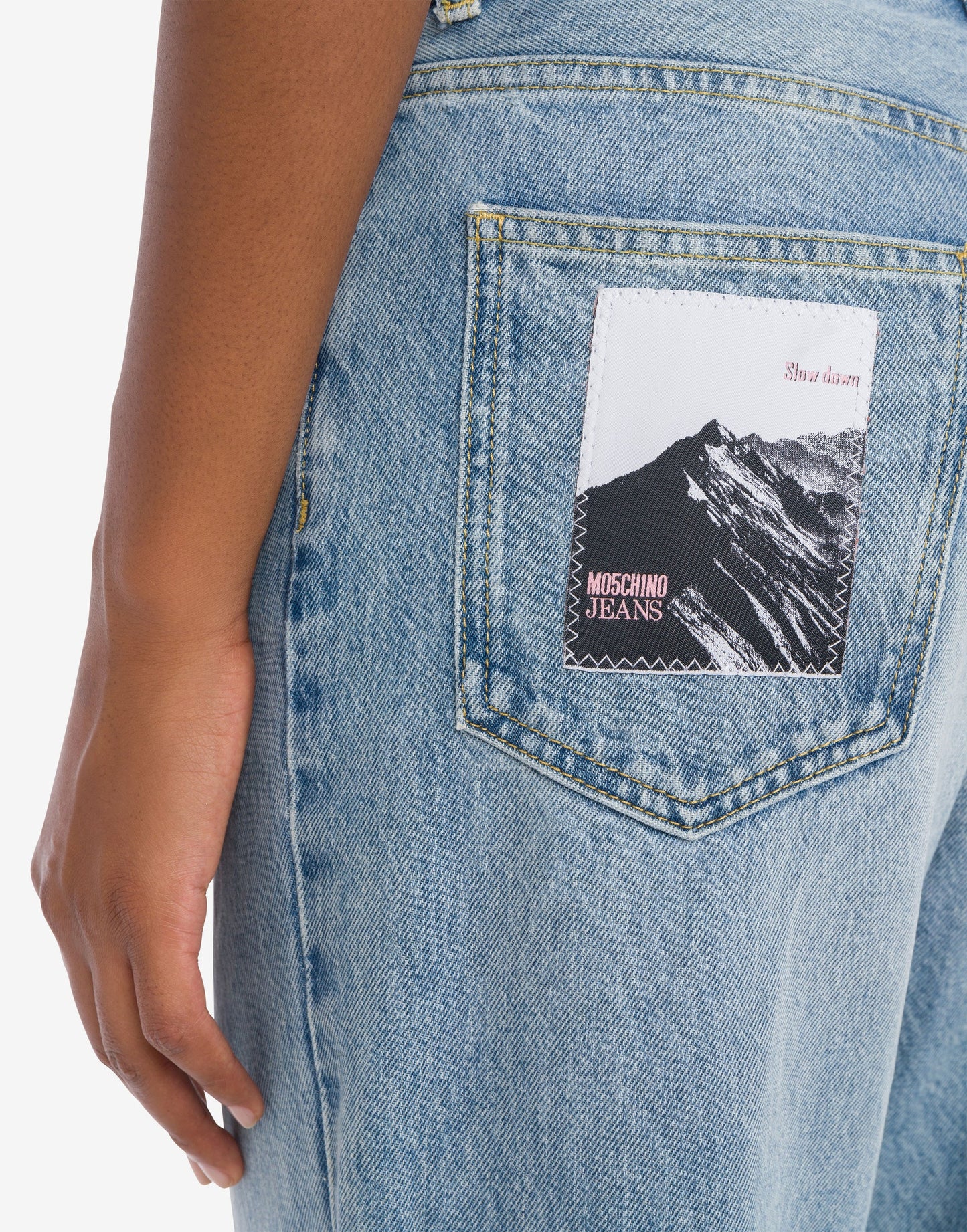 PANTALONES VAQUEROS DE MOSCHINO JEANS
