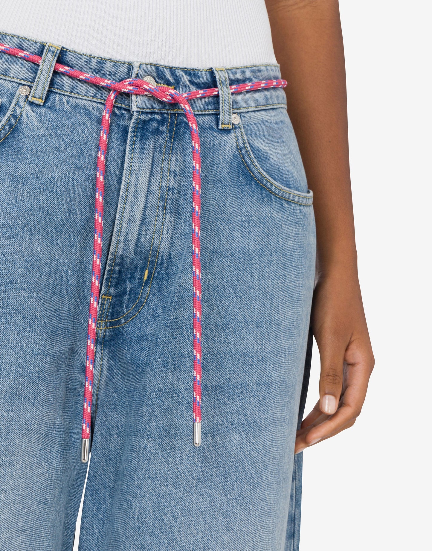 PANTALONES VAQUEROS OVERSIZE DE MOSCHINO JEANS