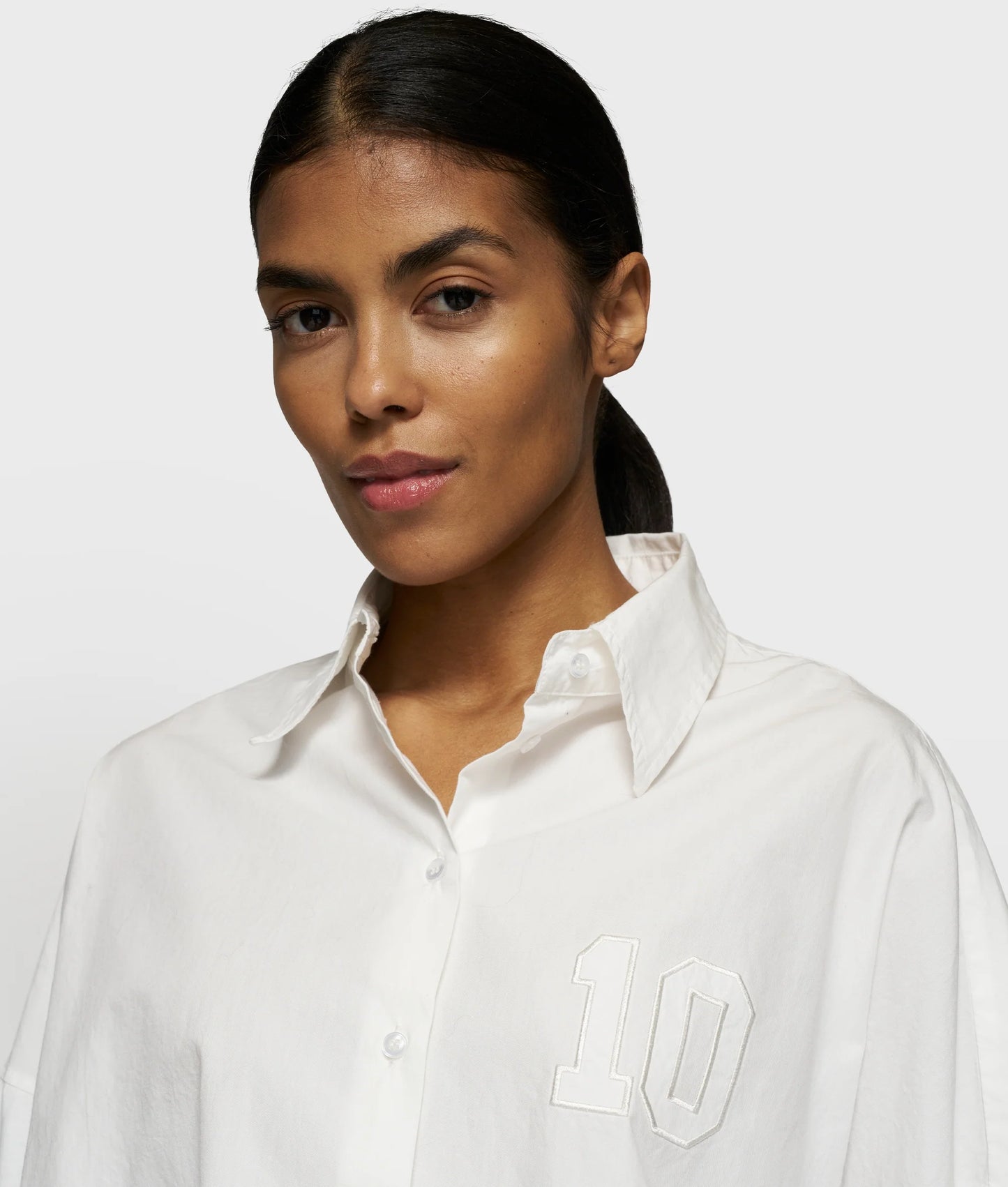 CAMISA CORTA OVERSIZE DE 10DAYS