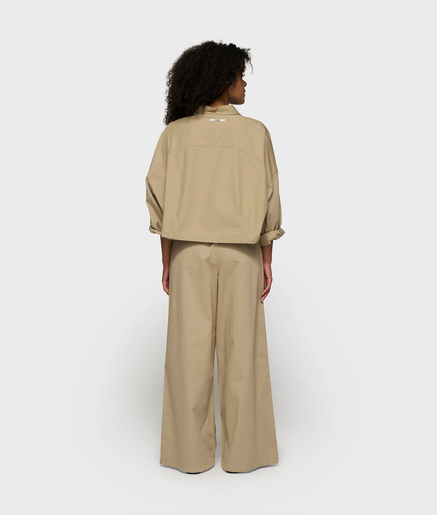 CAMISA CORTA OVERSIZE DE 10DAYS