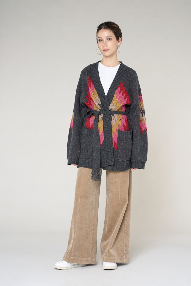 CHAQUETA DE PUNTO CON ESTAMPADO ÉTNICO Y CINTURÓN DE BAZAR DELUXE