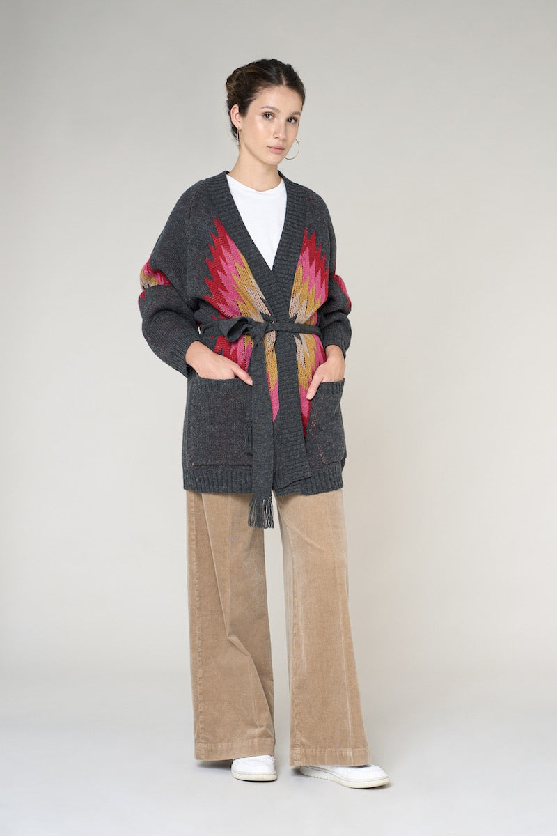 CHAQUETA DE PUNTO CON ESTAMPADO ÉTNICO Y CINTURÓN DE BAZAR DELUXE
