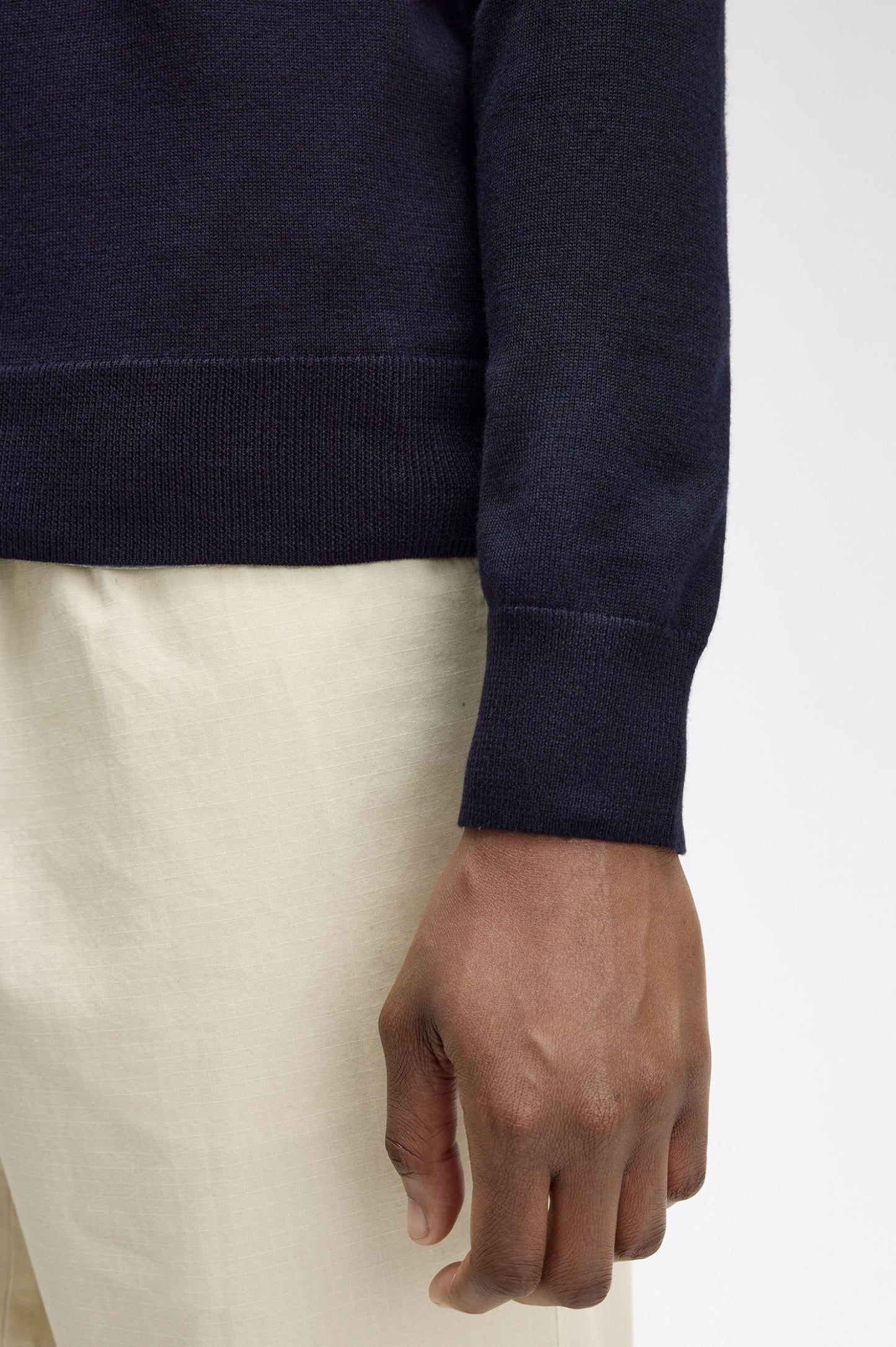 JERSEY CON CUELLO DE PICO CLÁSICO DE FRED PERRY