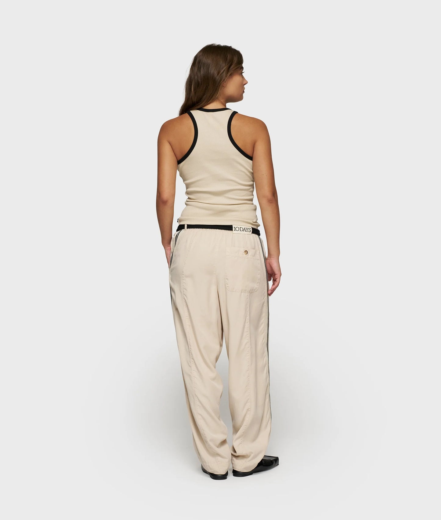 PANTALÓN CÓNICO ANCHO DE 10DAYS