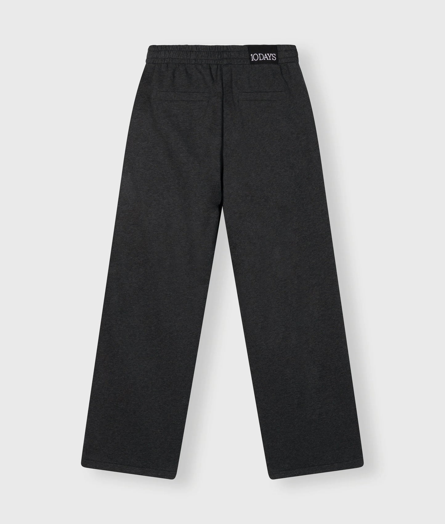 PANTALÓN JOGGER CON CINTURÓN DE 10DAYS