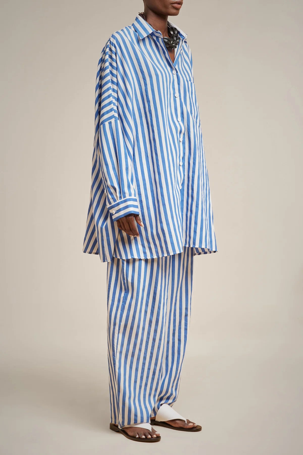 PANTALÓN DE RAYAS DE LIVIANA CONTI