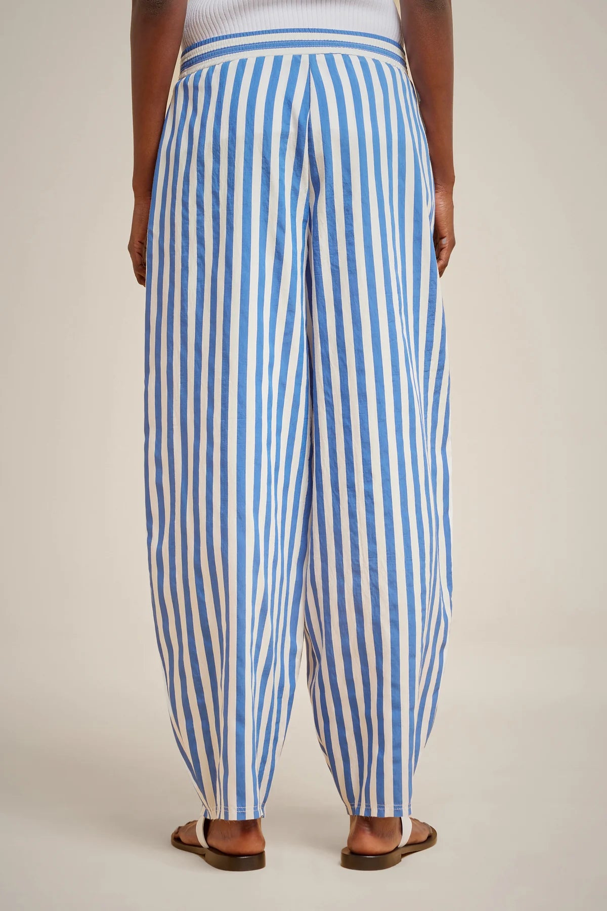 PANTALÓN DE RAYAS DE LIVIANA CONTI