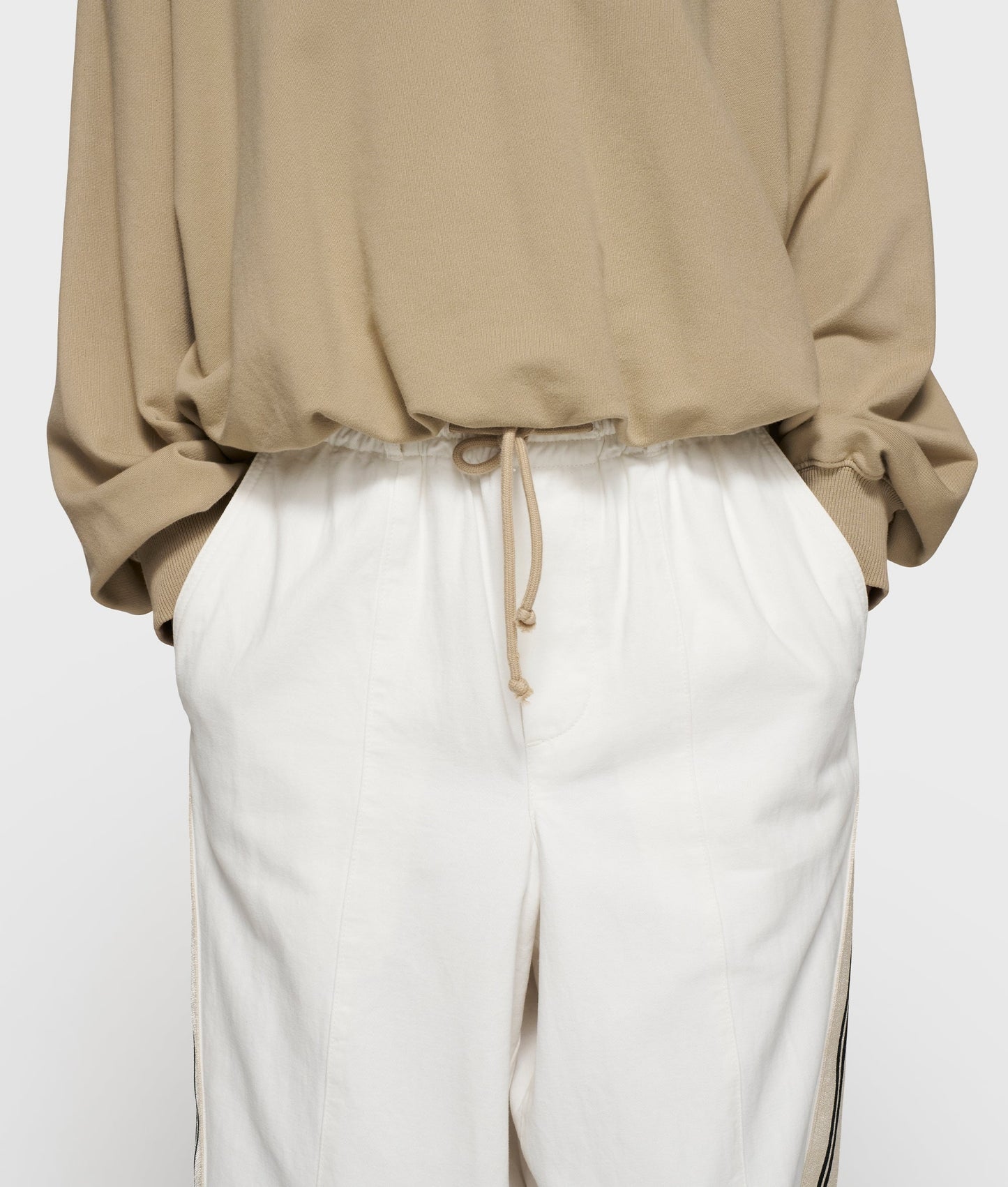 PANTALONES ANCHOS DE CORTE CÓNICO DE 10DAYS