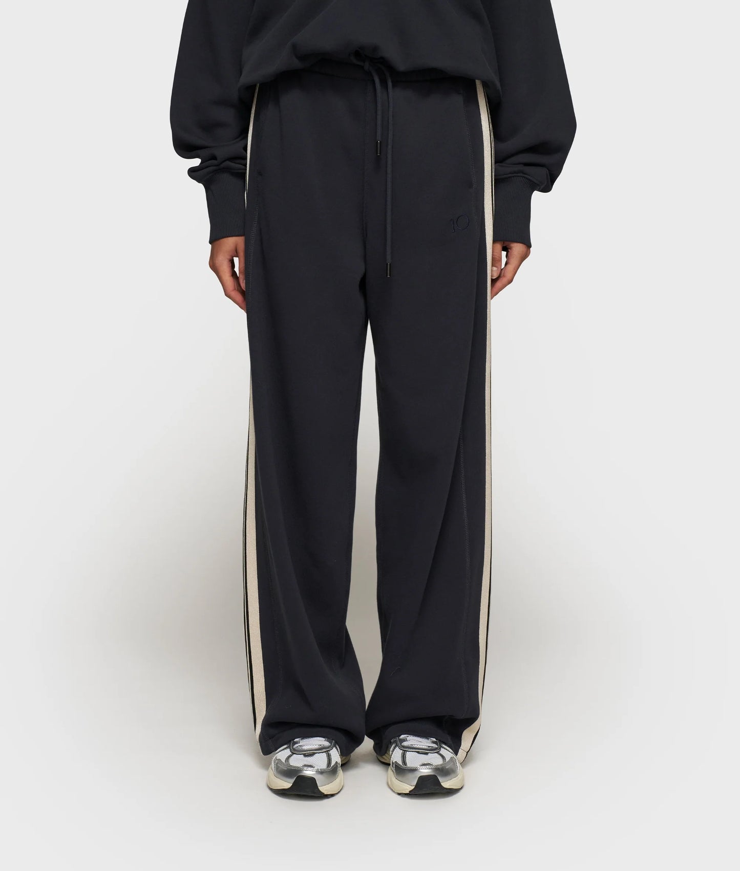 PANTALÓN JOGGER OCCIDENTAL CON CINTA DE 10DAYS