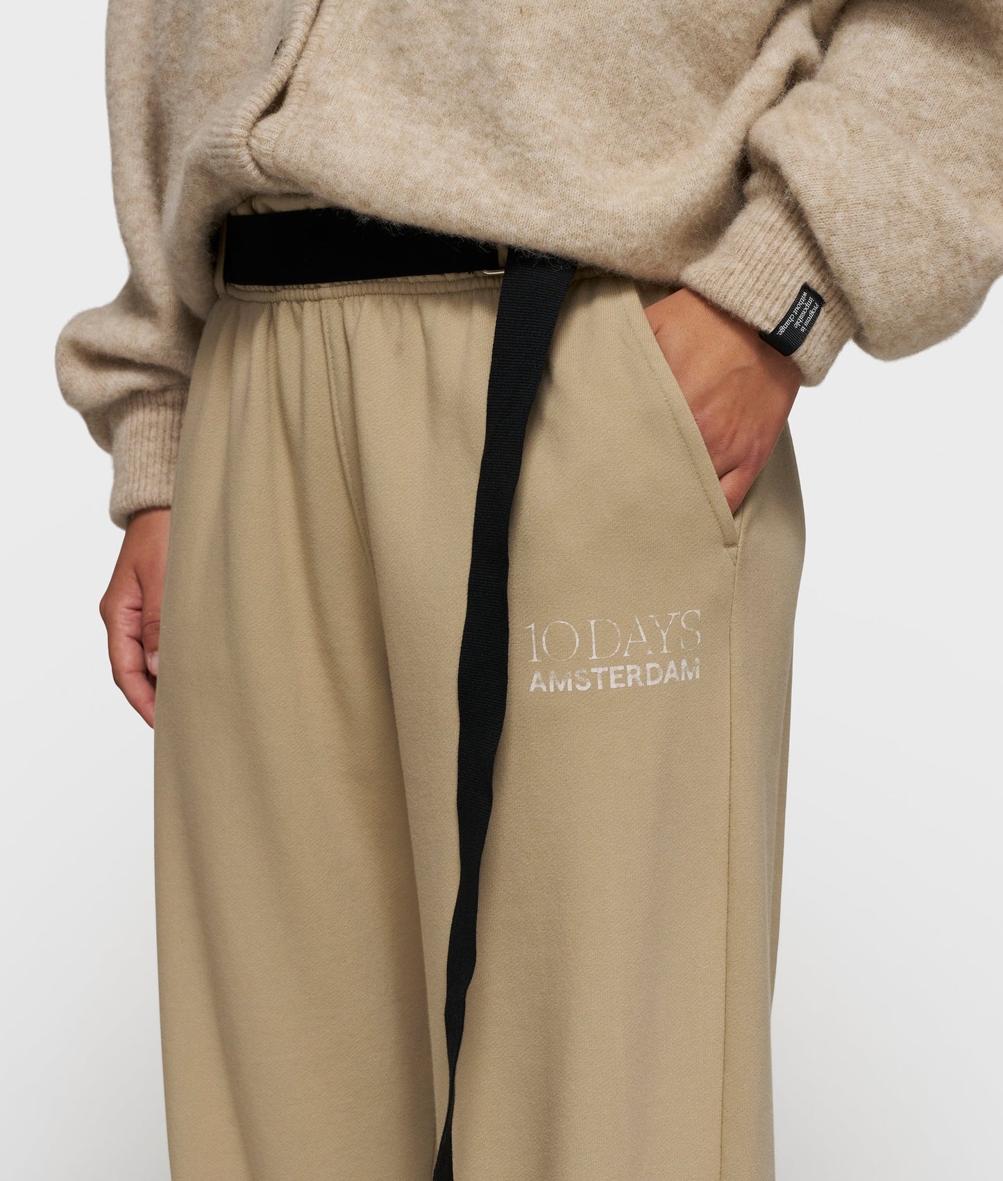 PANTALÓN JOGGER DE FELPA DE 10DAYS