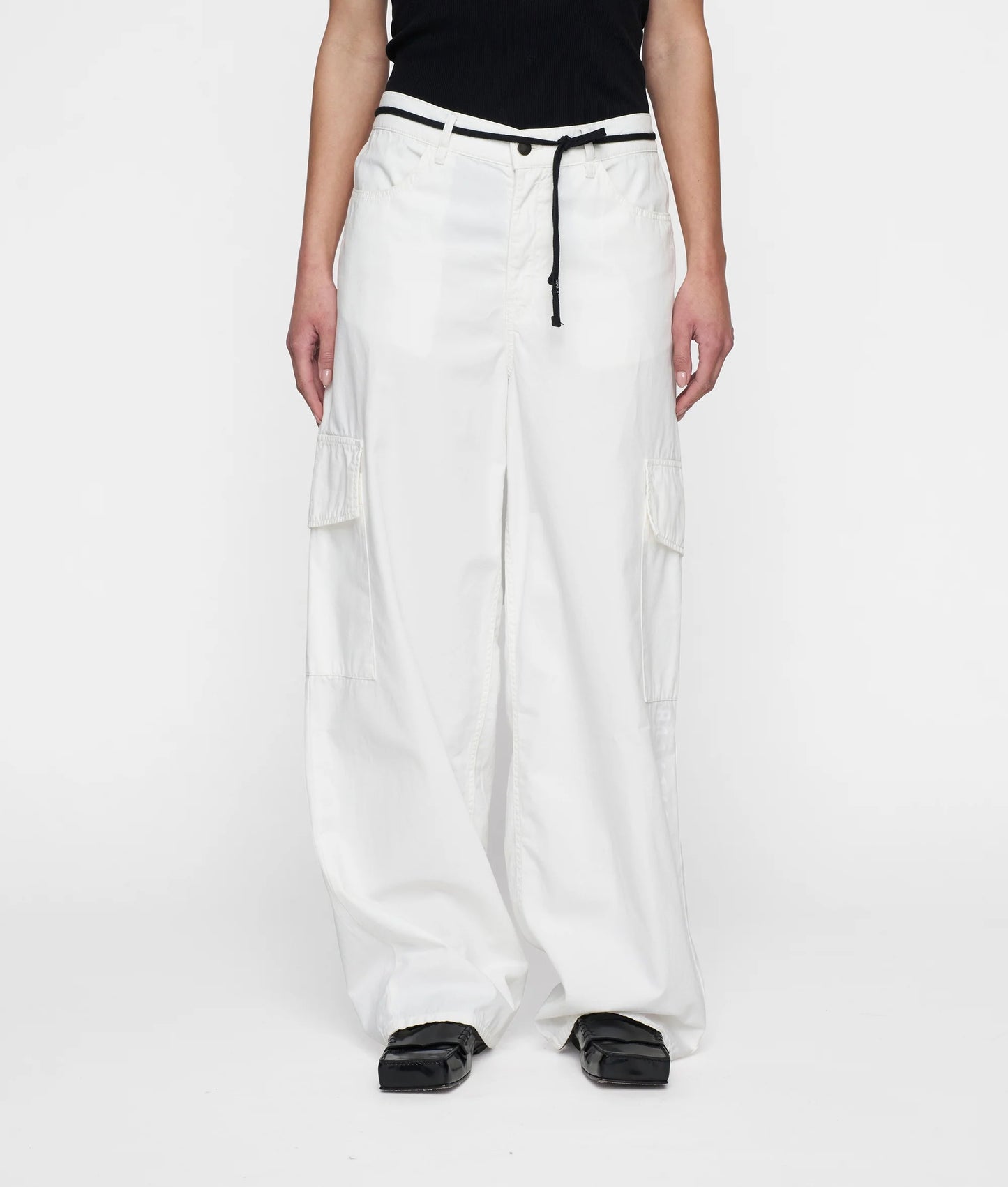 PANTALÓ DE TALL RELAXAT AMB BUTXAQUES DE 10DAYS