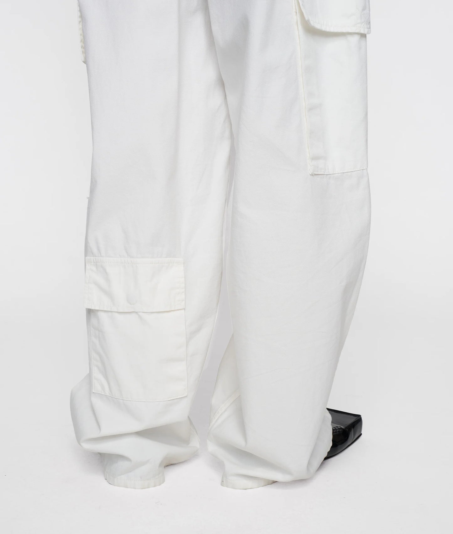 PANTALÓ DE TALL RELAXAT AMB BUTXAQUES DE 10DAYS