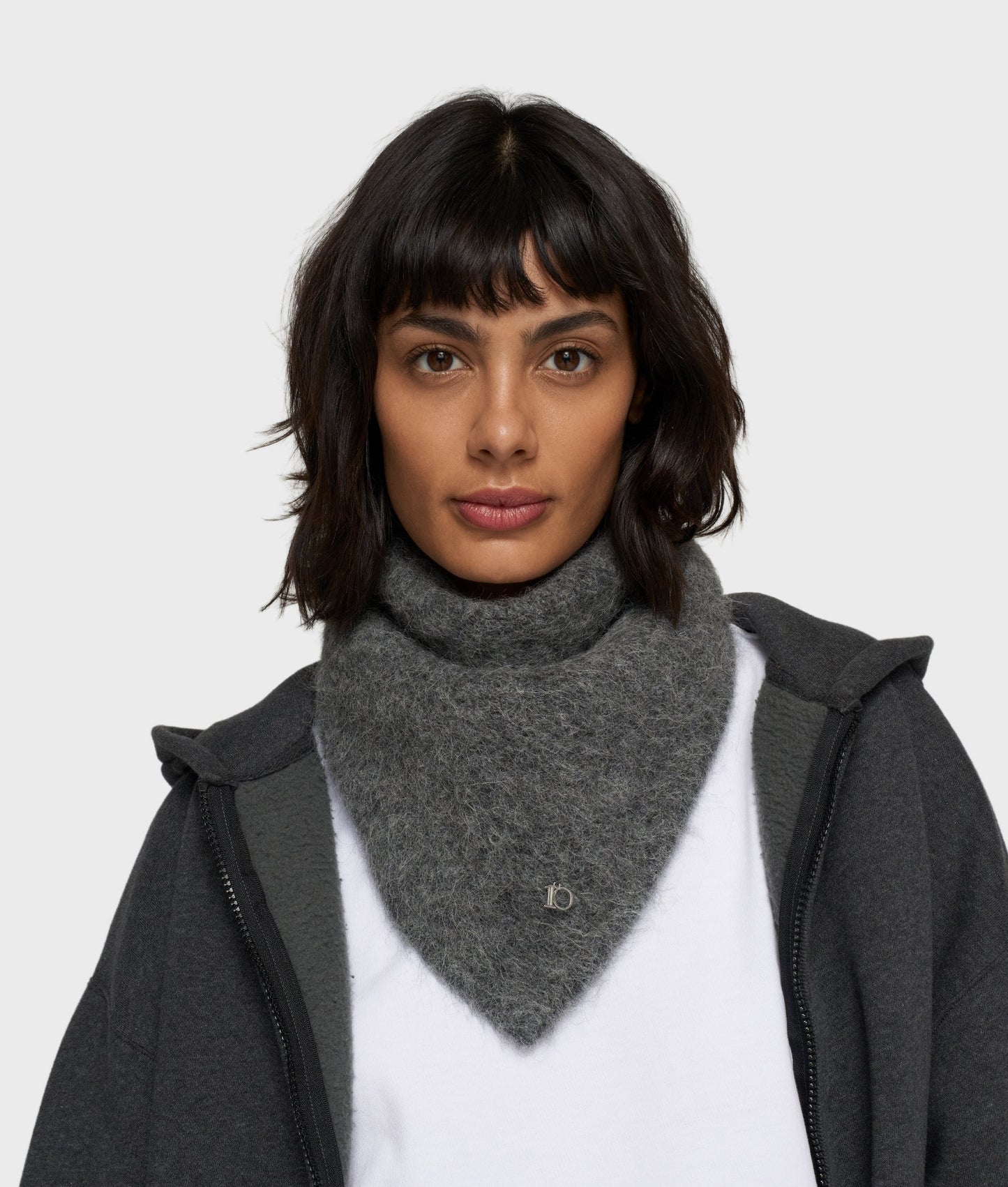 SUDADERA CON CAPUCHA Y CREMALLERA 10DAYS