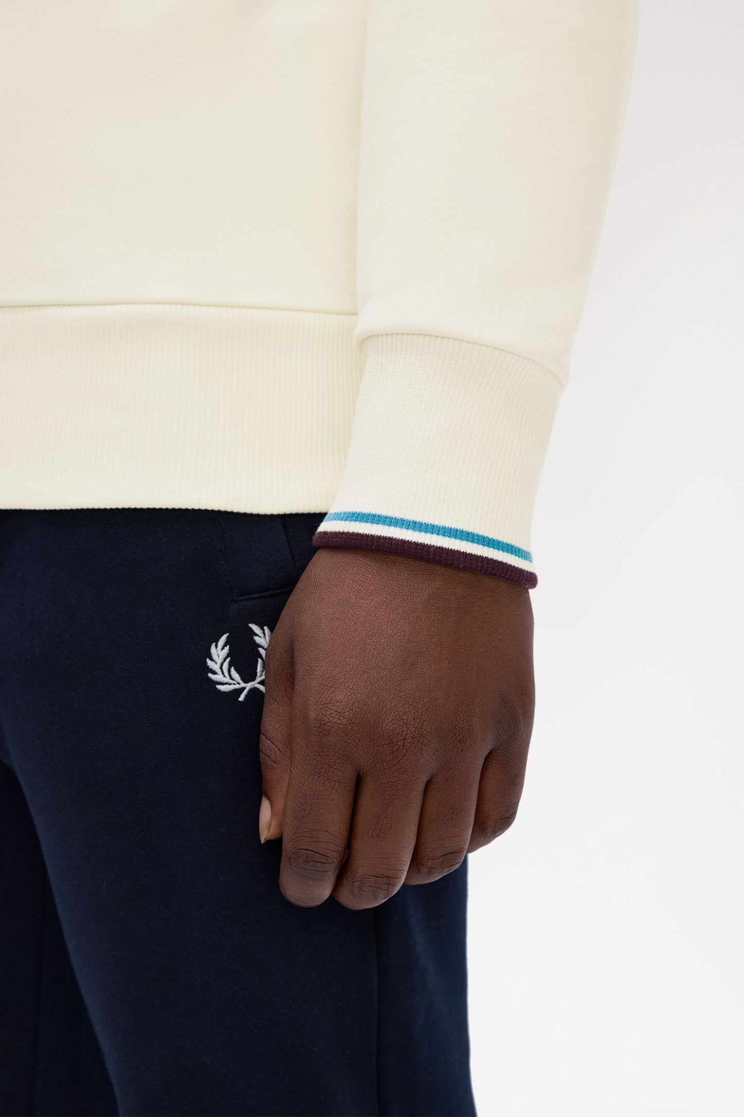 SUDADERA CON MEDIA CREMALLERA DE FRED PERRY