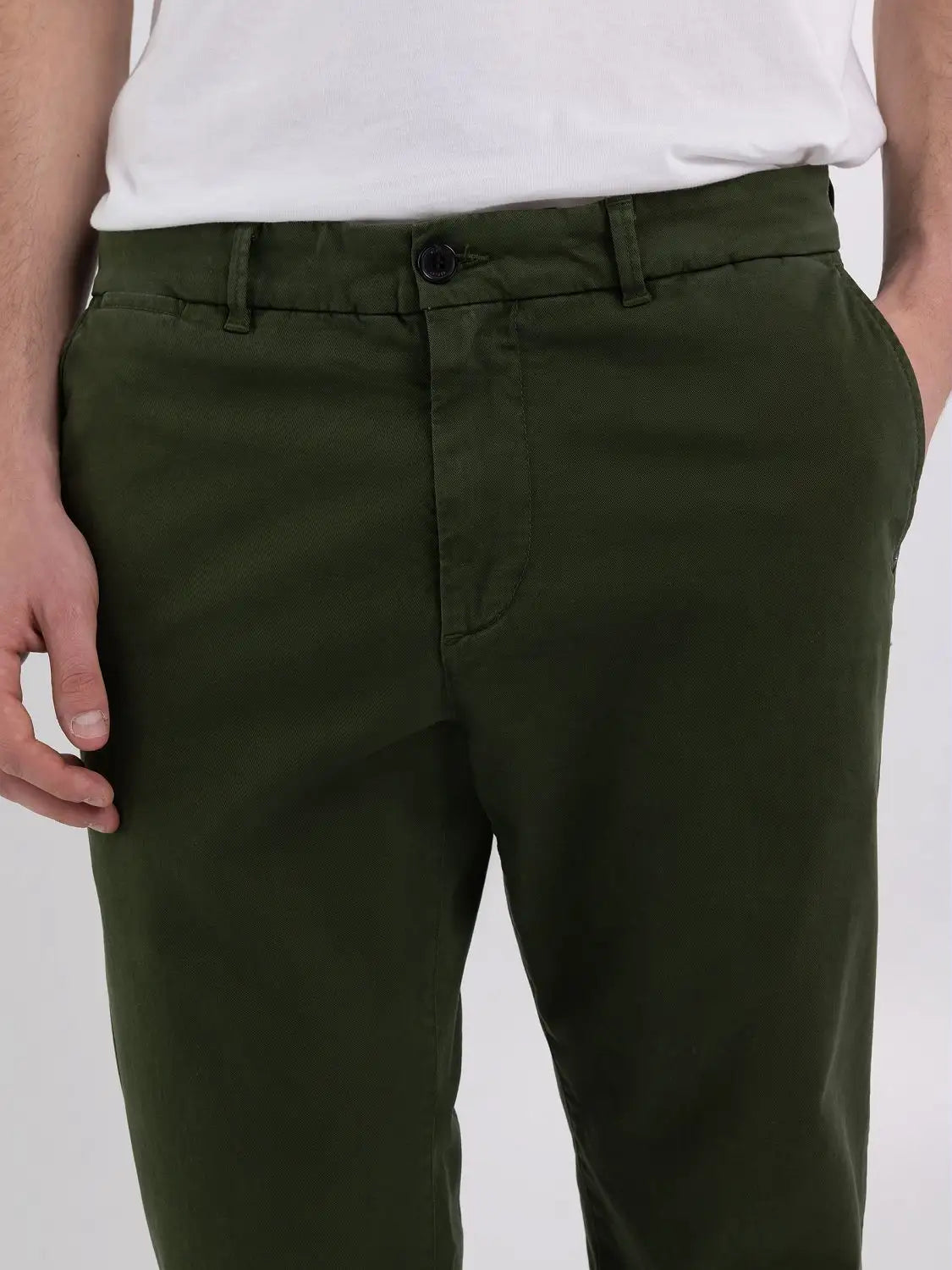 PANTALONS XINESOS DE TALL SLIM BRAD DE GABARDINA ELÀSTICA DE REPLAY JEANS