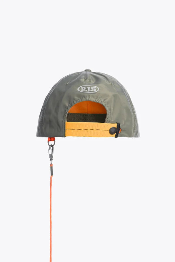 GORRA VERDE ESTILO BÉISBOL DE PARAJUMPERS