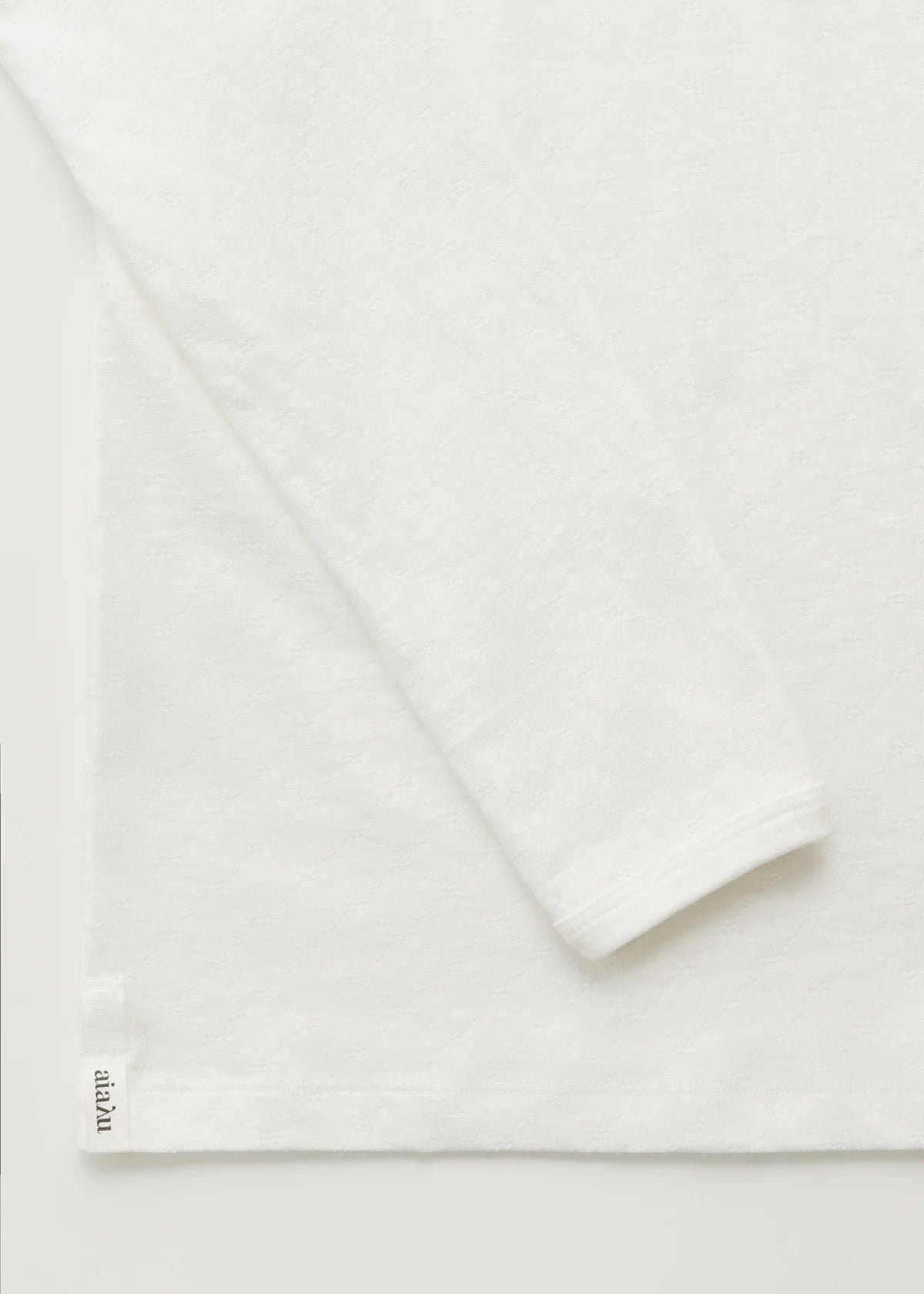 CAMISETA MESSHU MANGA LARGA
