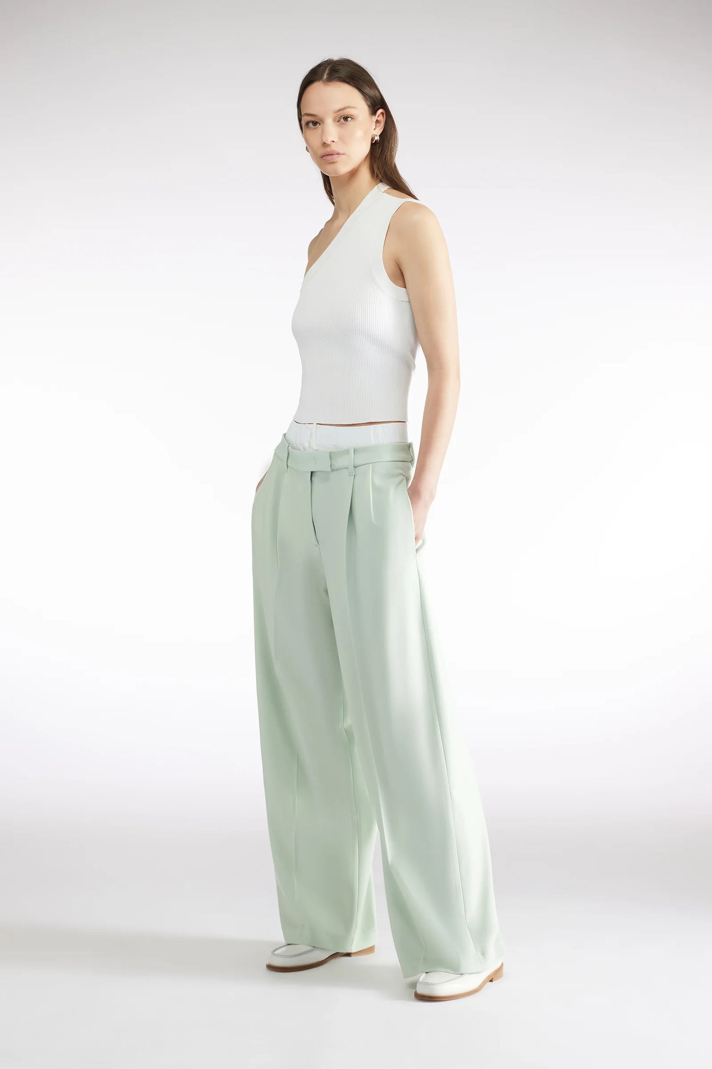 PANTALÓN DE GABARDINA DE LIVIANA CONTI