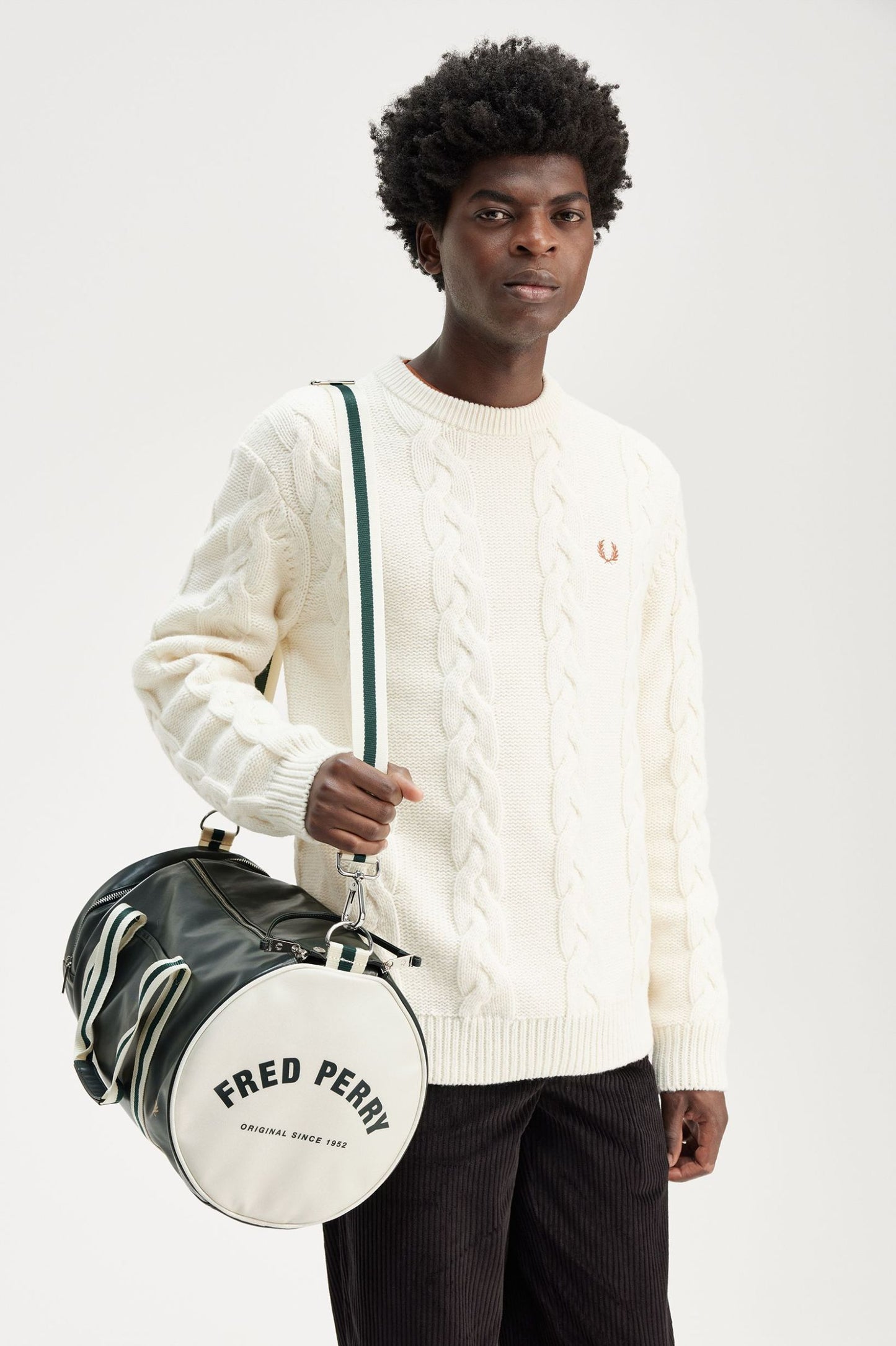 BOLSA DE BARRIL CLÁSICO DE FRED PERRY