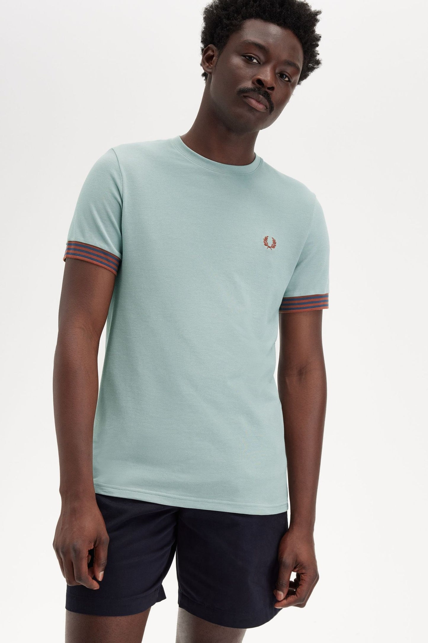 CAMISETA CON PUÑOS DE FRED PERRY