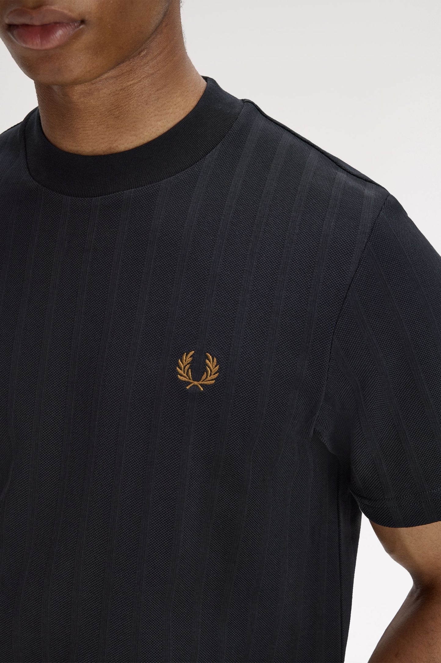 CAMISETA DE PIQUÉ A RAYAS DE FRED PERRY