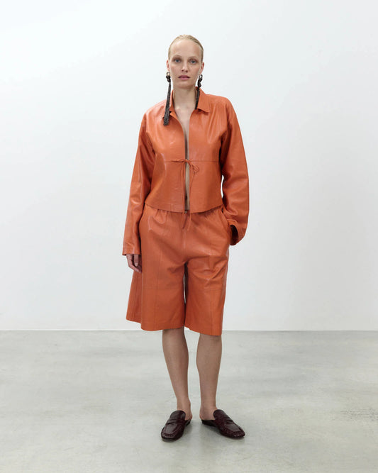 CHAQUETA CORTA DE CUERO DE ALYSI