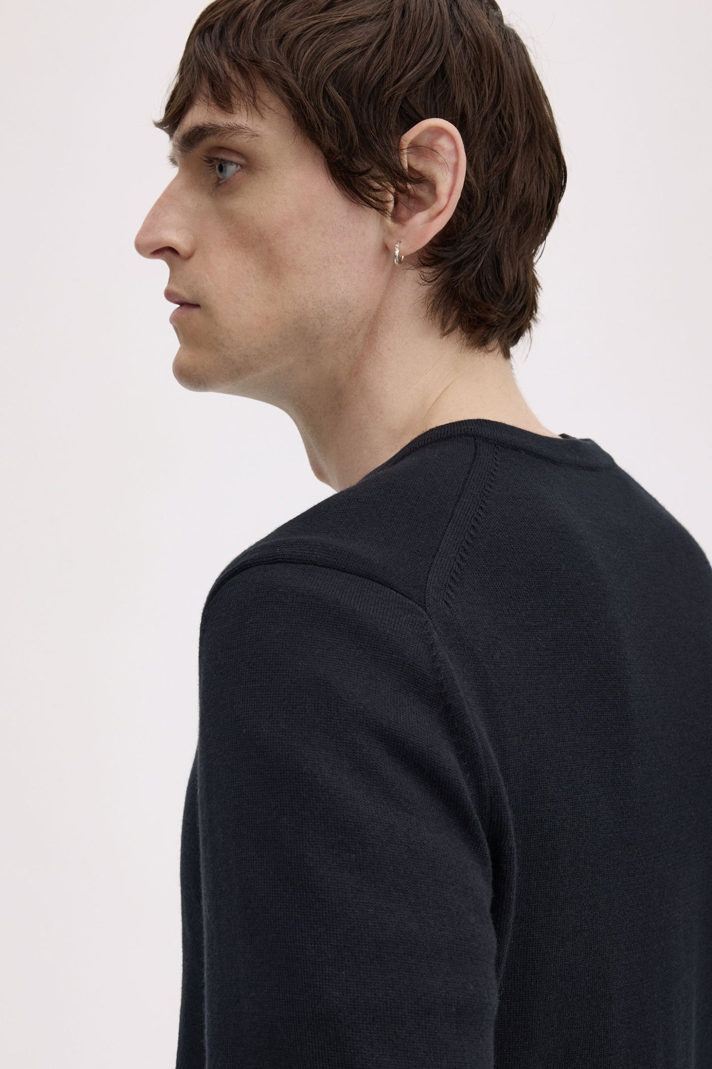 JERSEY CON CUELLO EN PICO