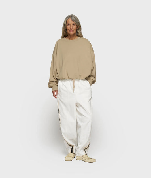 PANTALONES ANCHOS DE CORTE CÓNICO DE 10DAYS