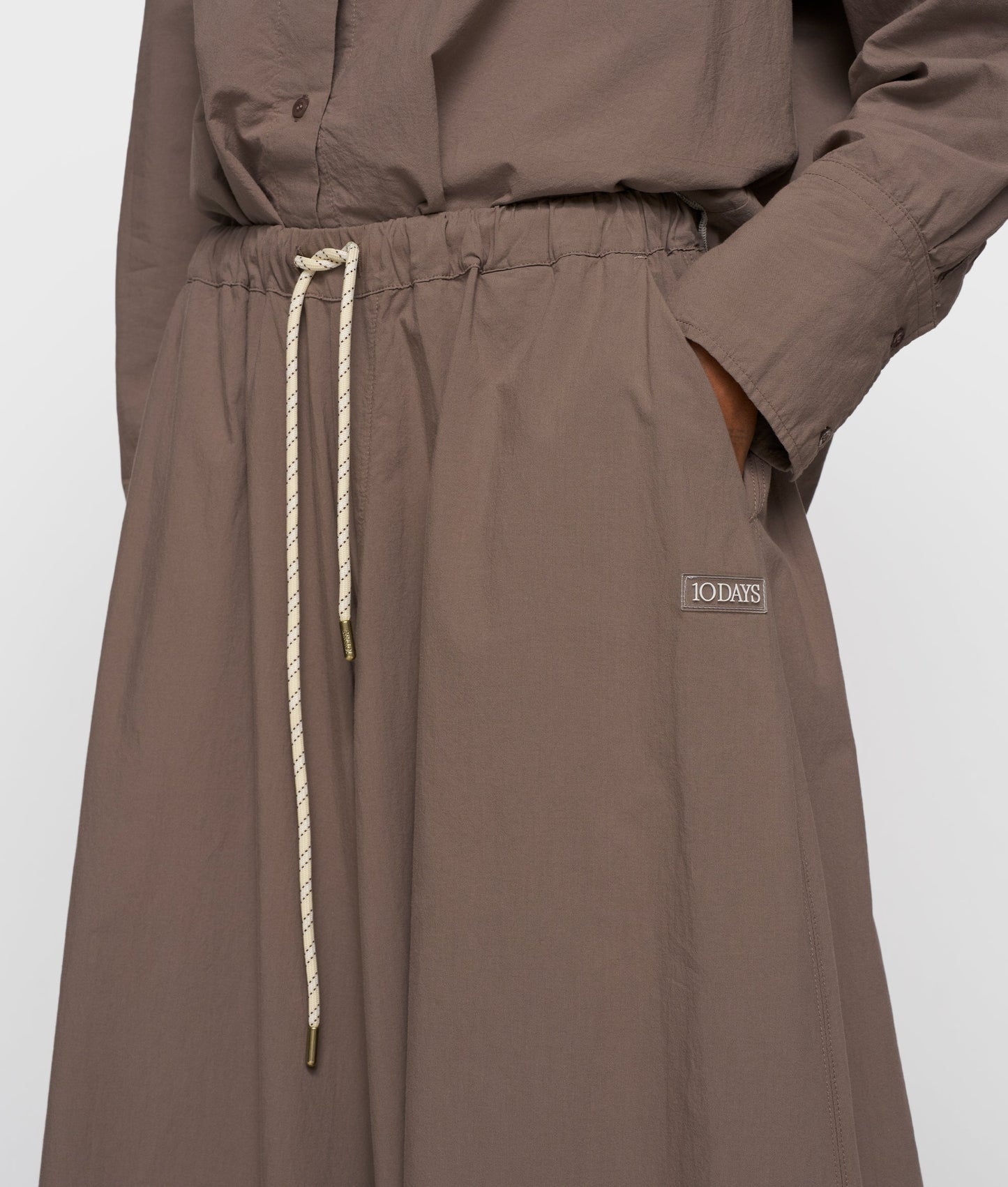 PANTALONES ANCHOS DE POPELÍN DE 10DAYS