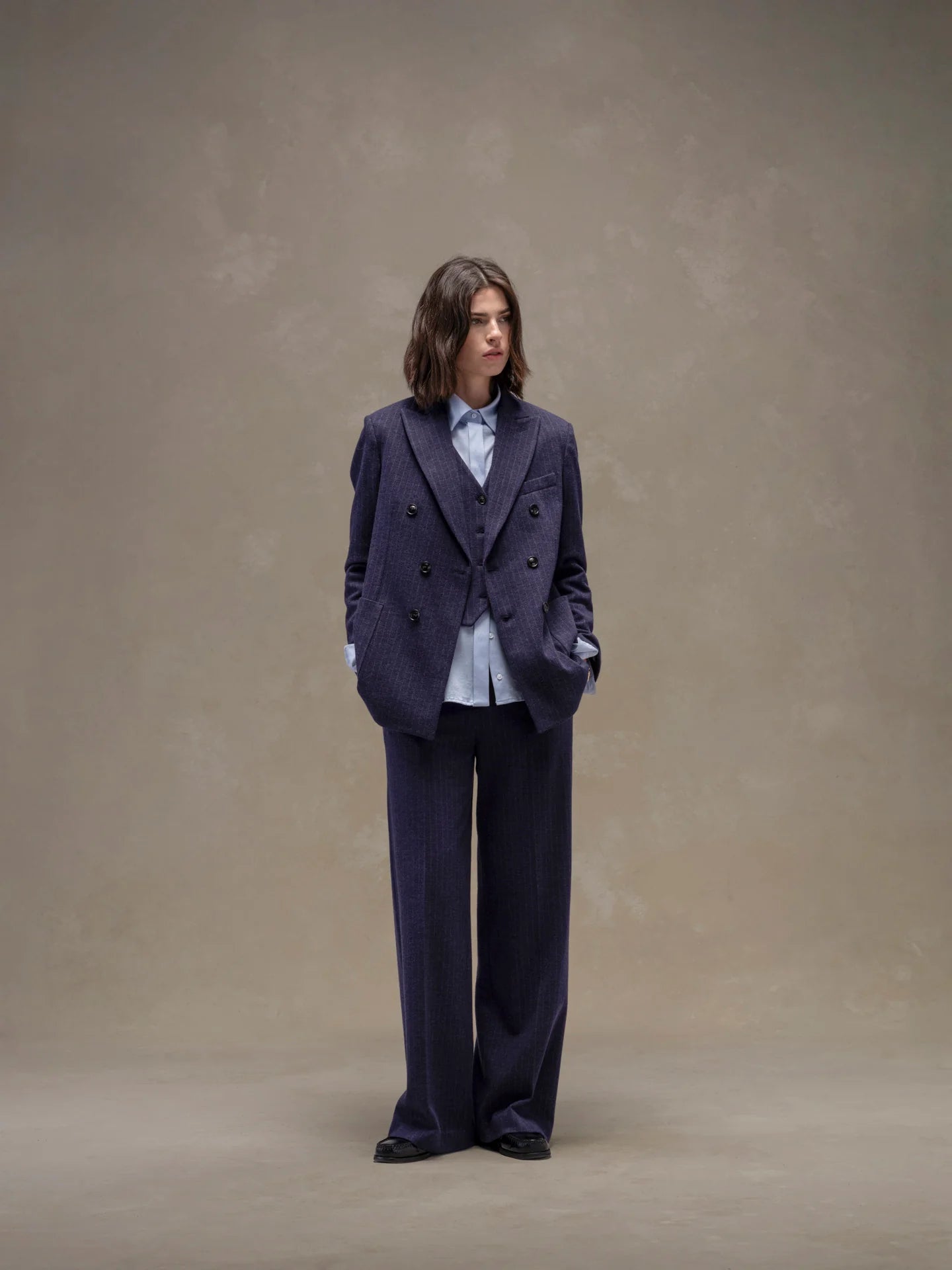PANTALONES DE LANA DE CIRCOLO