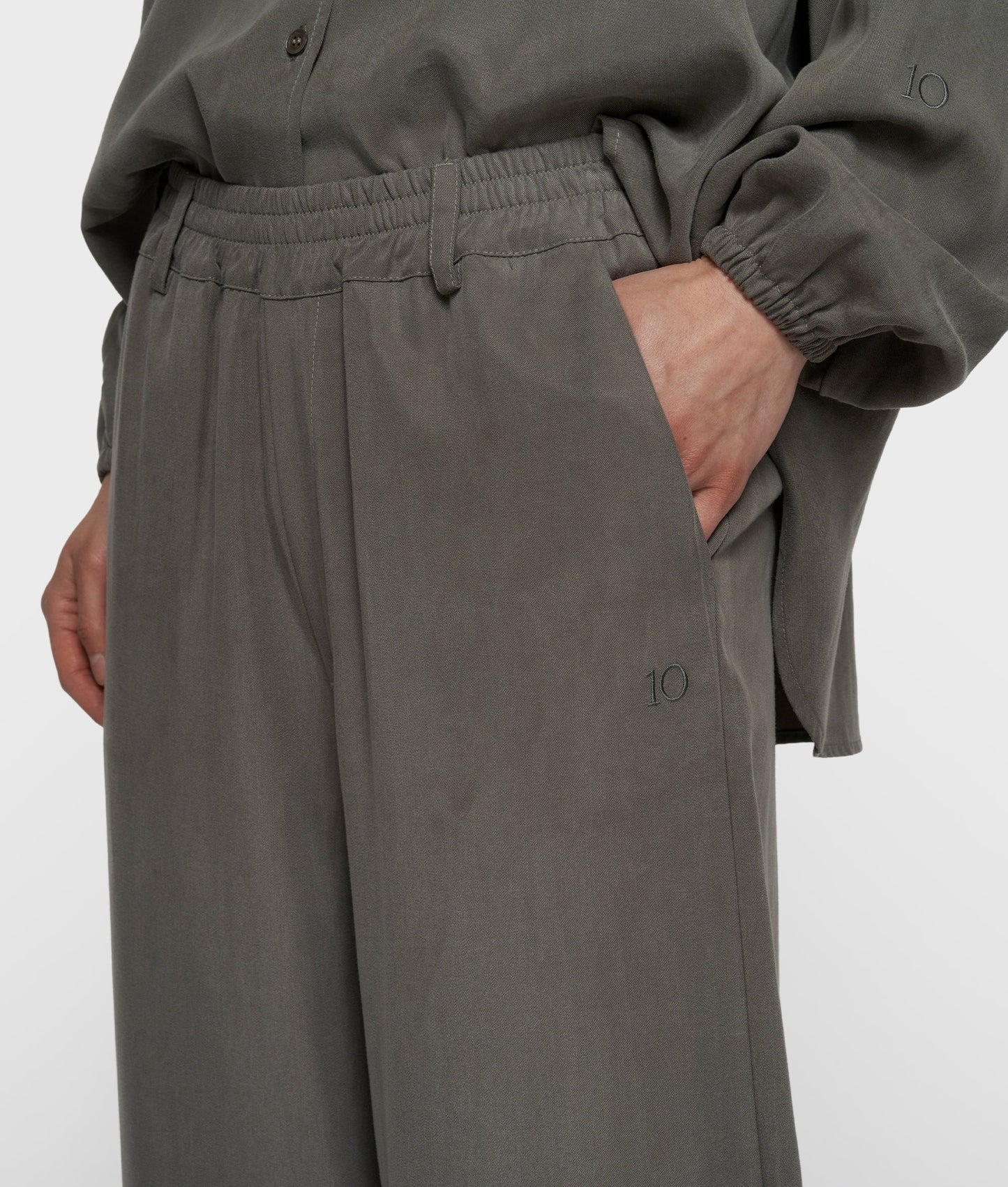 PANTALONES BANANA