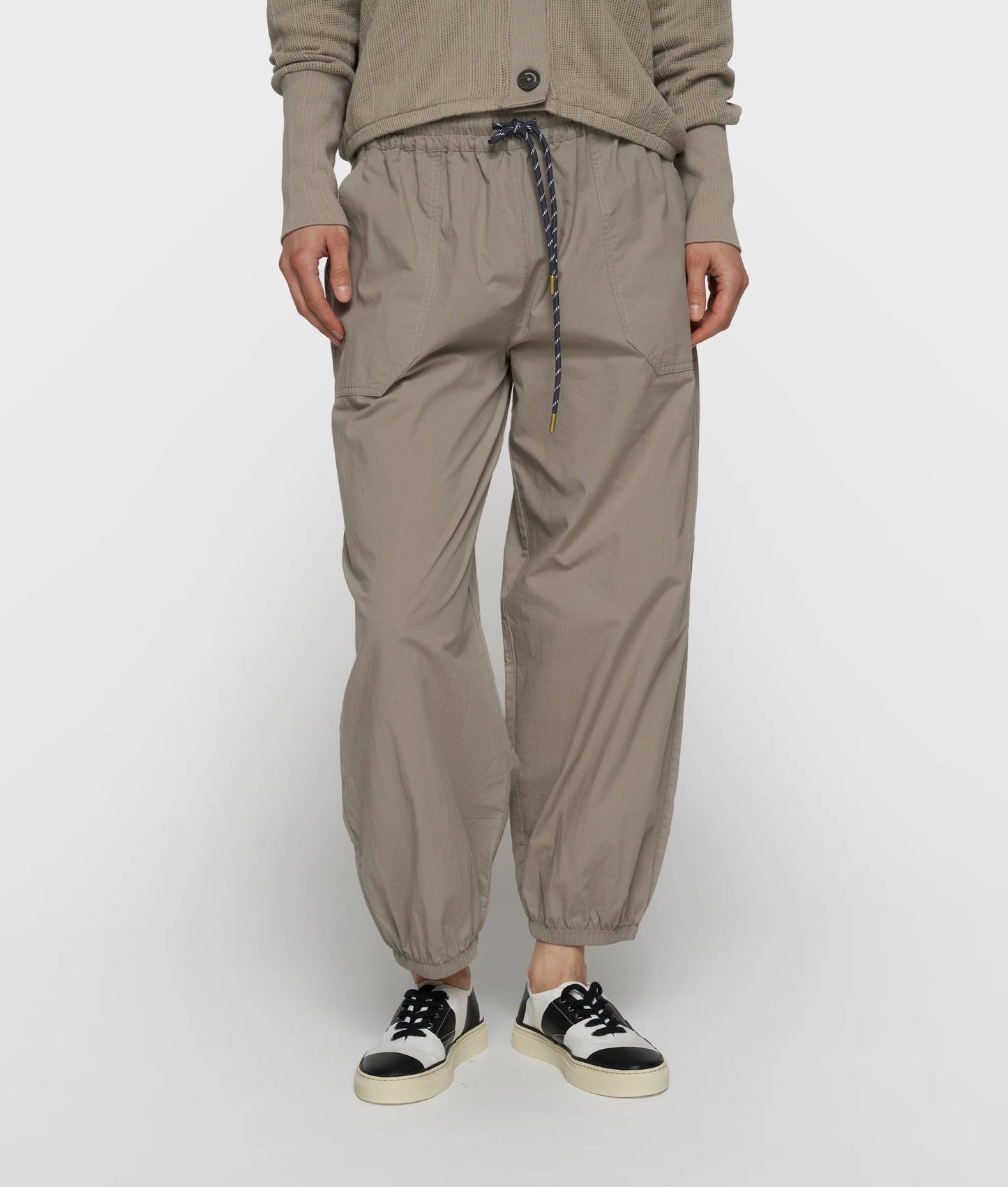 PANTALONES JOGGER ARRUGADOS