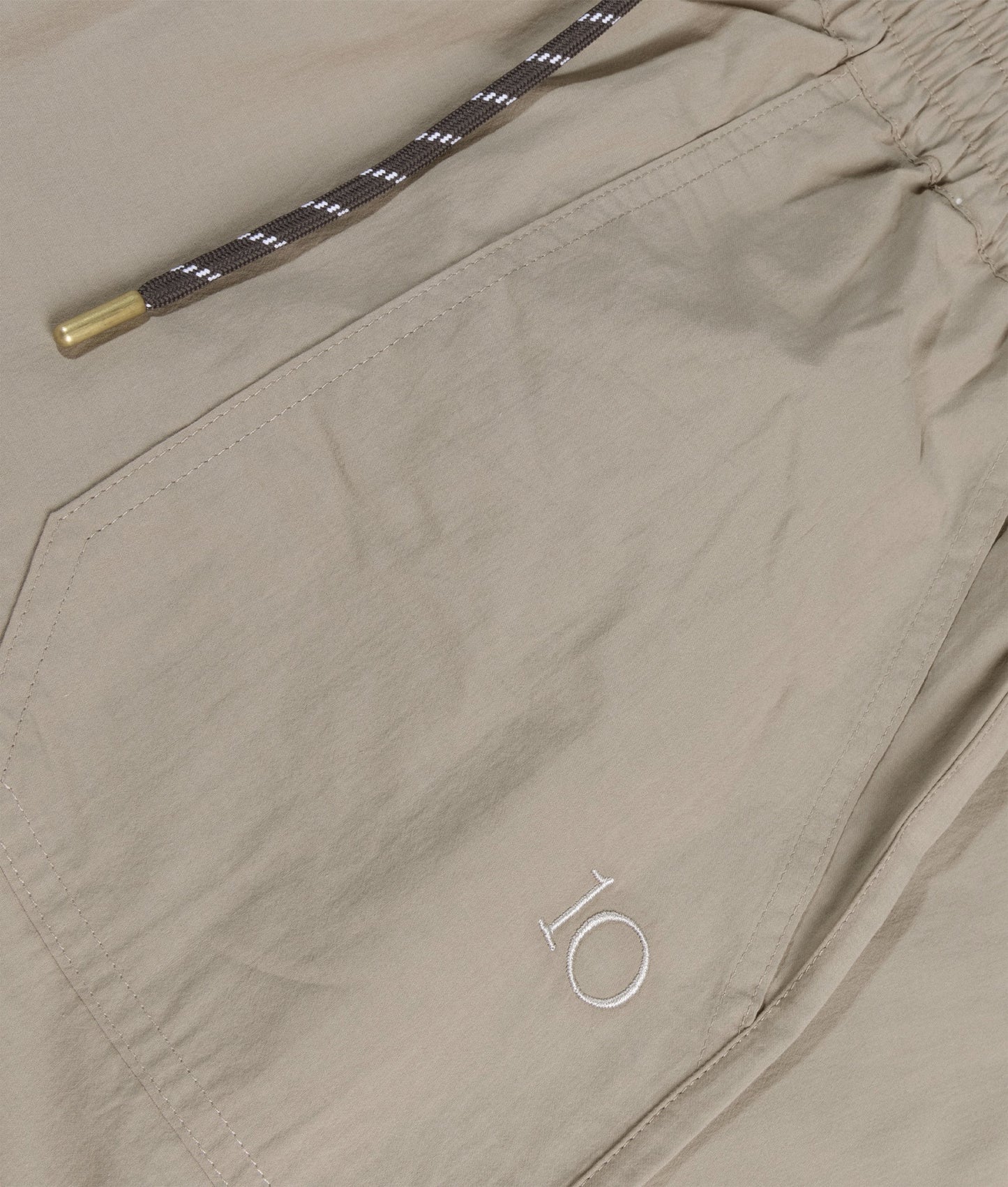 PANTALONES JOGGER ARRUGADOS
