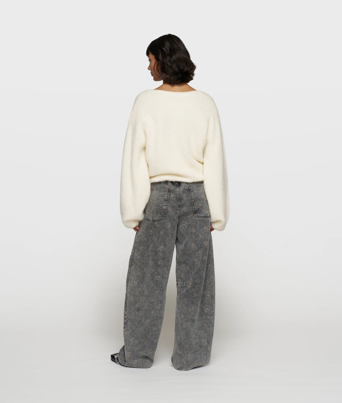 PANTALONES CON MONOGRAMA DE 10DAYS