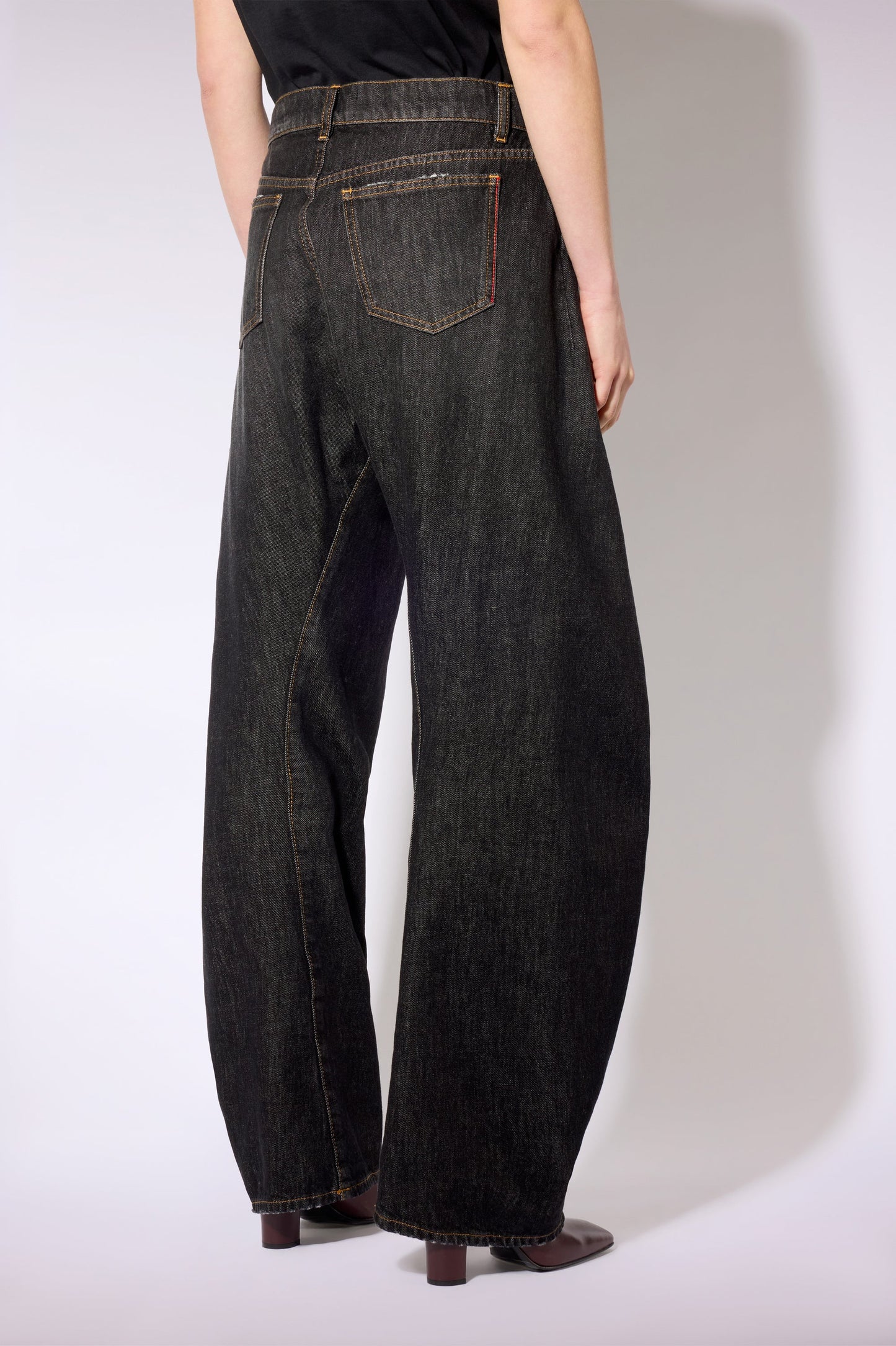 PANTALÓN VAQUERO