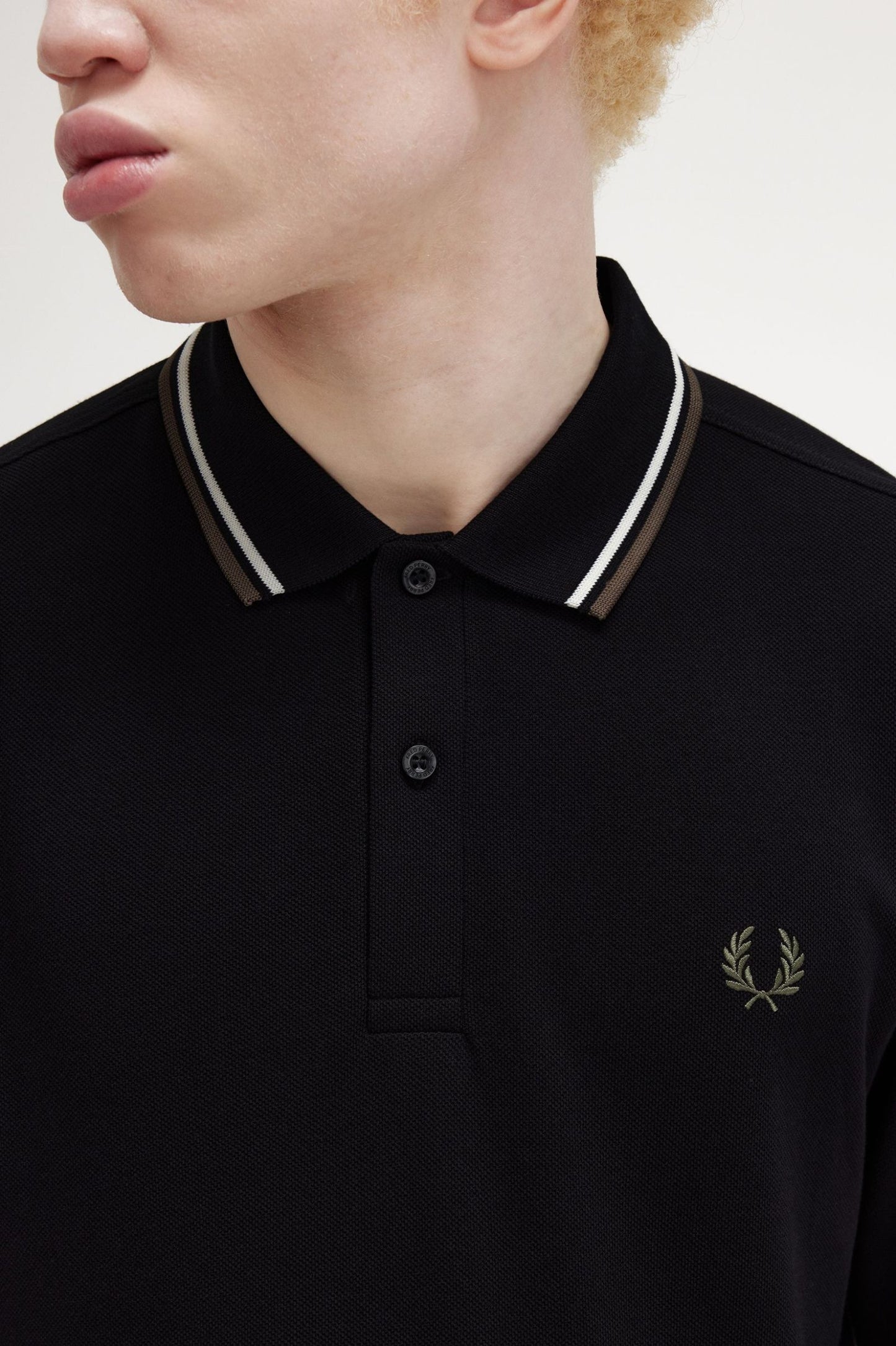 POLO DE MANGA LARGA DE FRED PERRY