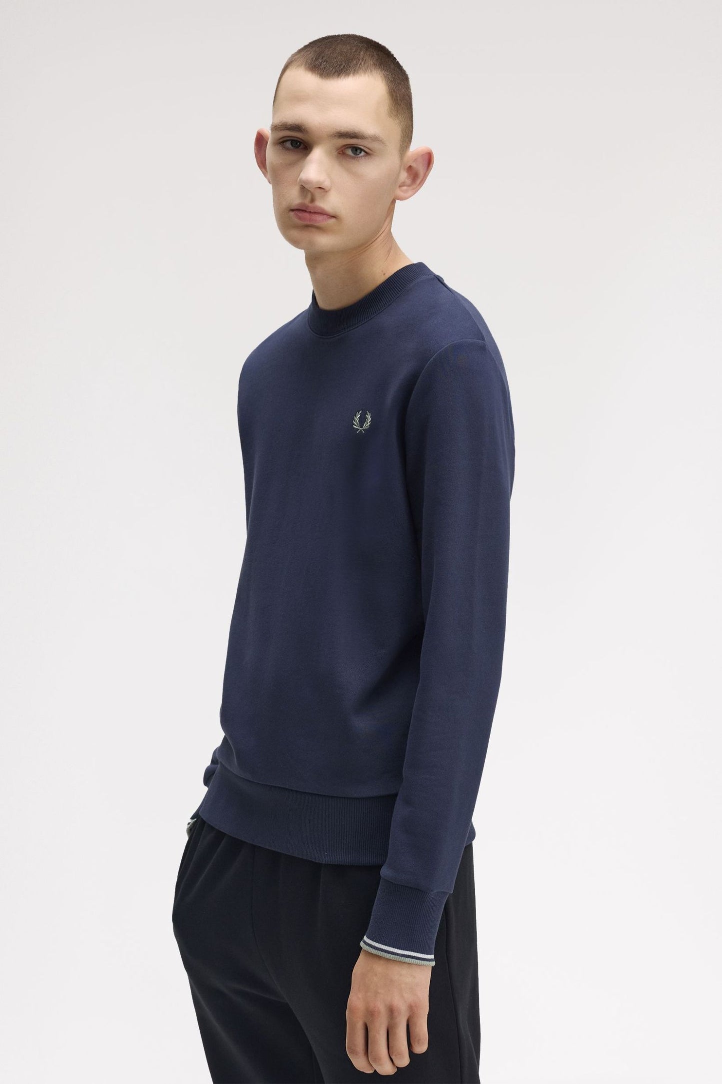 SUDADERA CON CUELLO REDONDO DE FRED PERRY