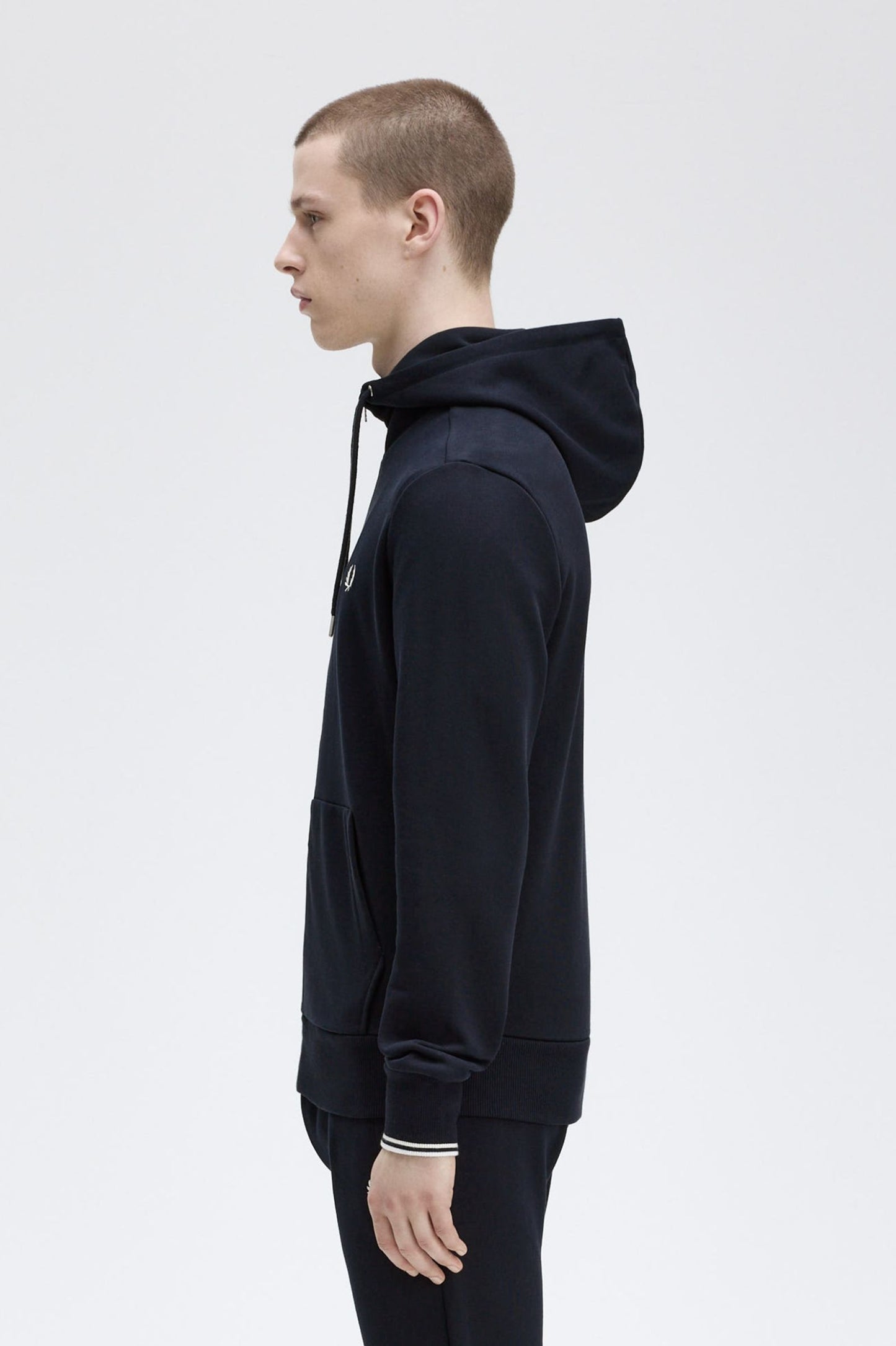 SUDADERA CON CAPUCHA Y CREMALLERA DE FRED PERRY