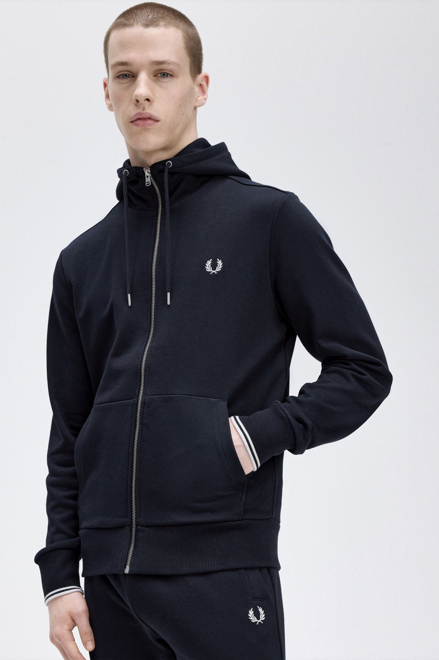SUDADERA CON CAPUCHA Y CREMALLERA DE FRED PERRY
