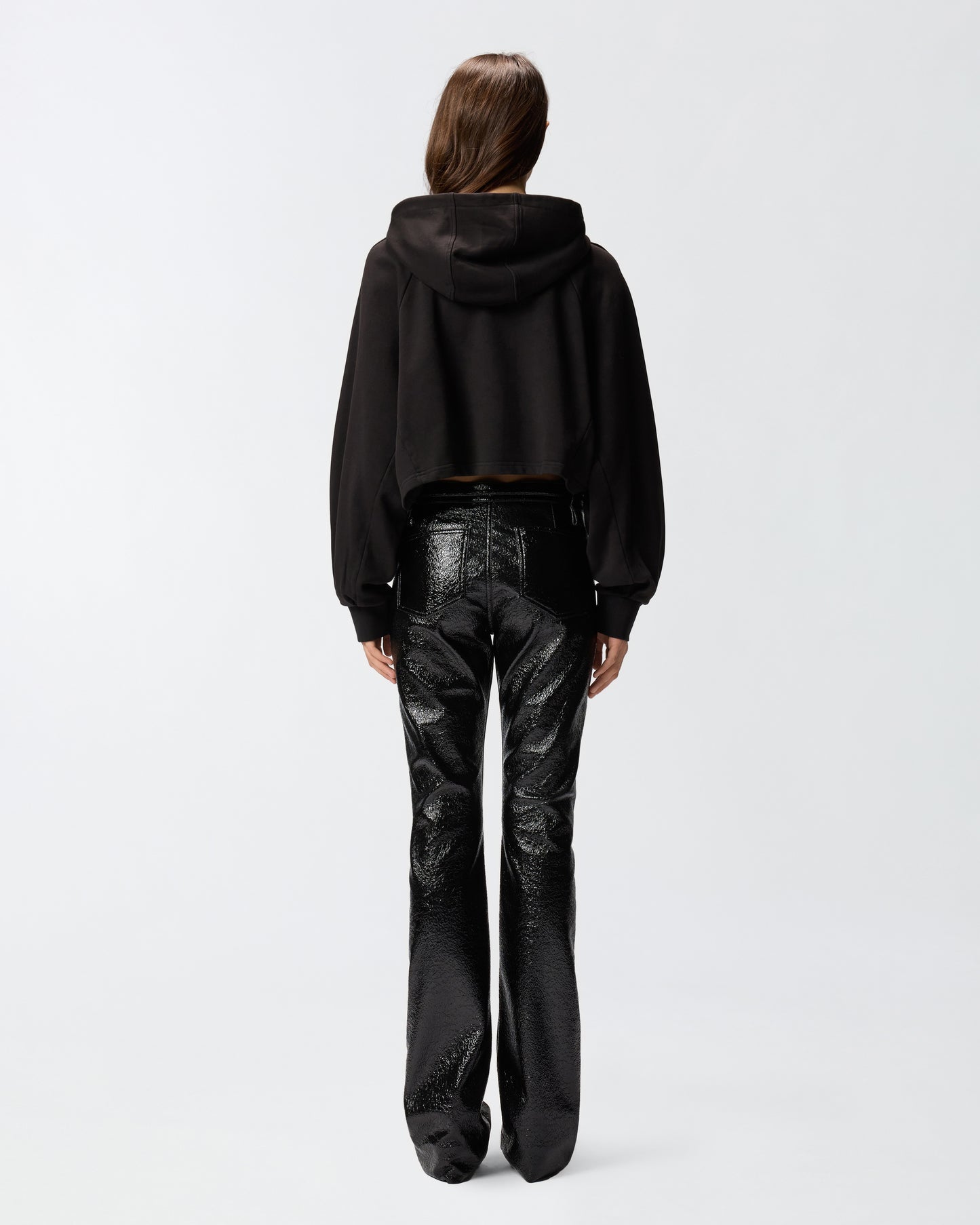 SUDADERA CROPPED CON BORDADO DE PINKO