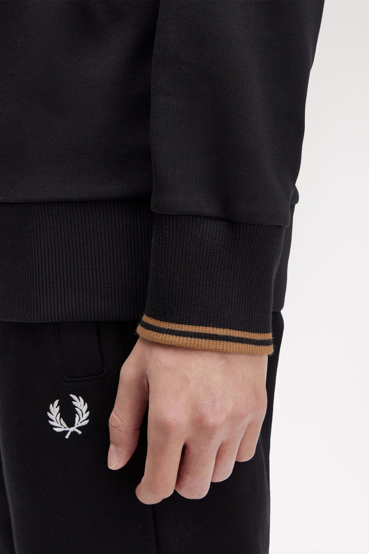 SUDADERA CON CUELLO REDONDO DE FRED PERRY