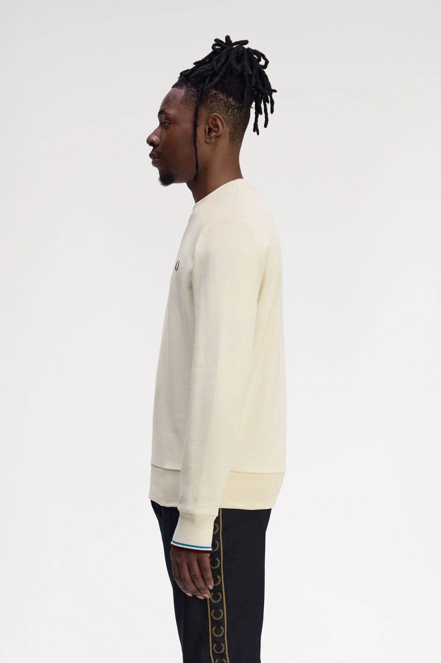 SUDADERA CON CUELLO REDONDO DE FRED PERRY