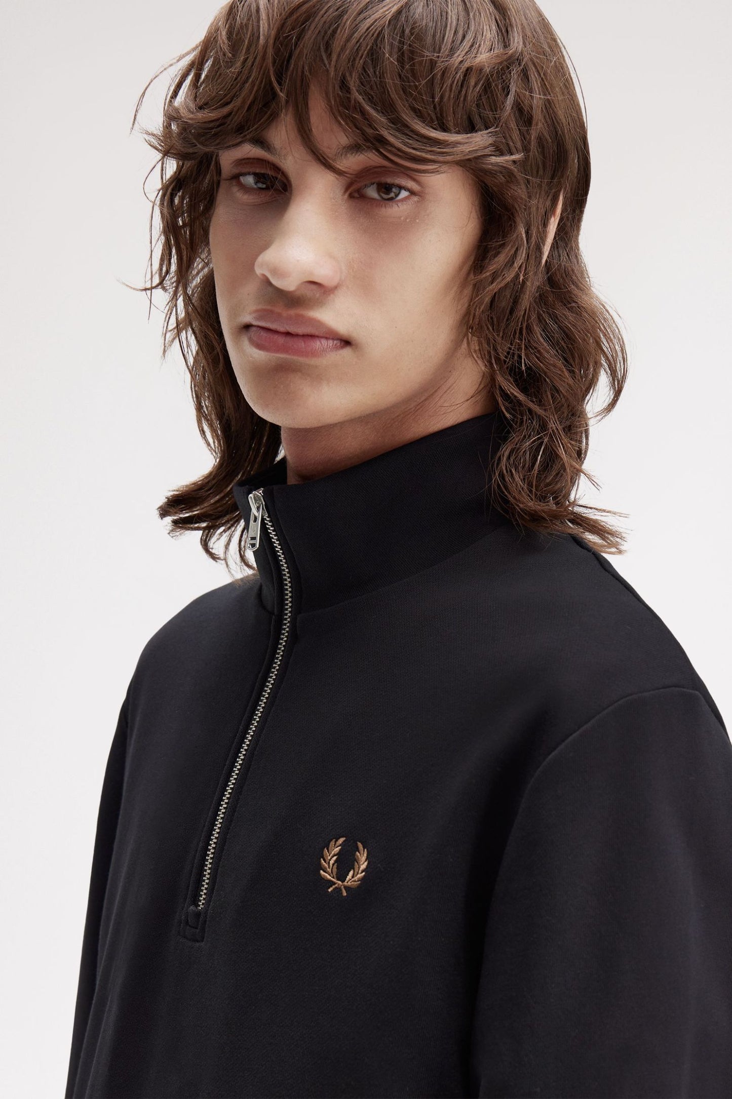 SUDADERA CON MEDIA CREMALLERA DE FRED PERRY