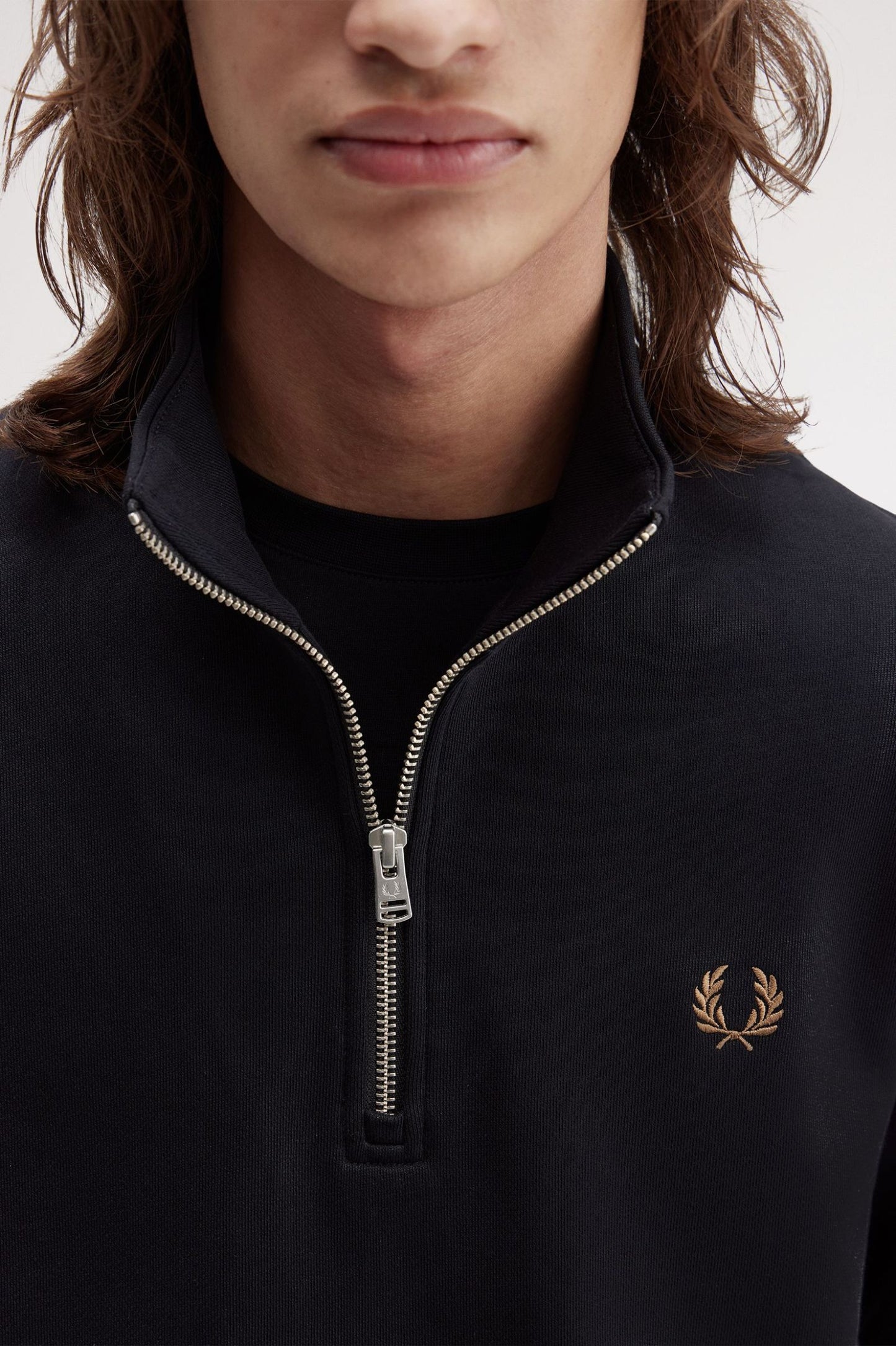 SUDADERA CON MEDIA CREMALLERA DE FRED PERRY