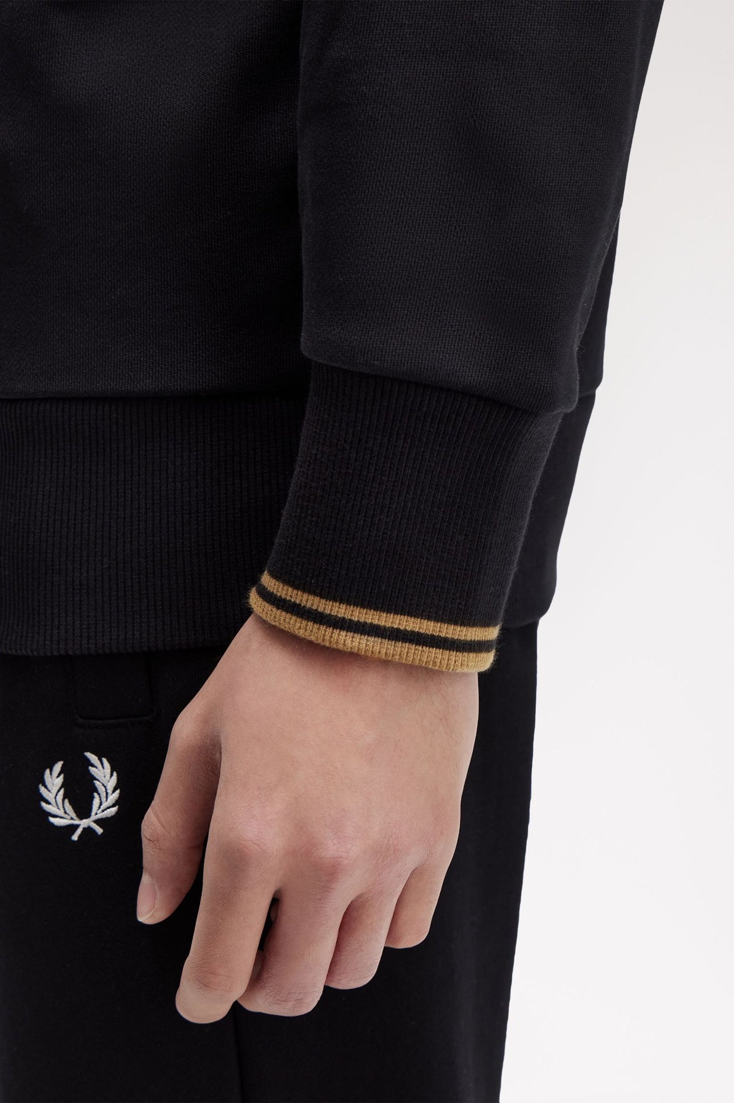 SUDADERA CON MEDIA CREMALLERA DE FRED PERRY