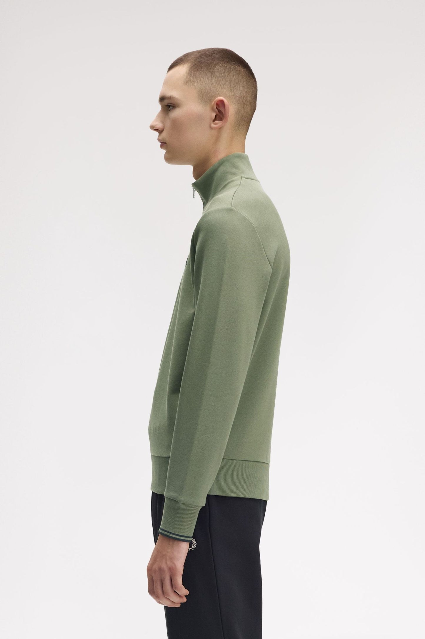 SUDADERA CON MEDIA CREMALLERA DE FRED PERRY