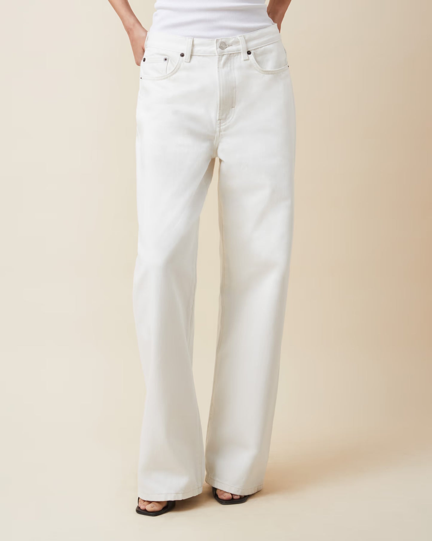 PANTALONES VAQUEROS BLANCOS BELEM DE JEANERICA